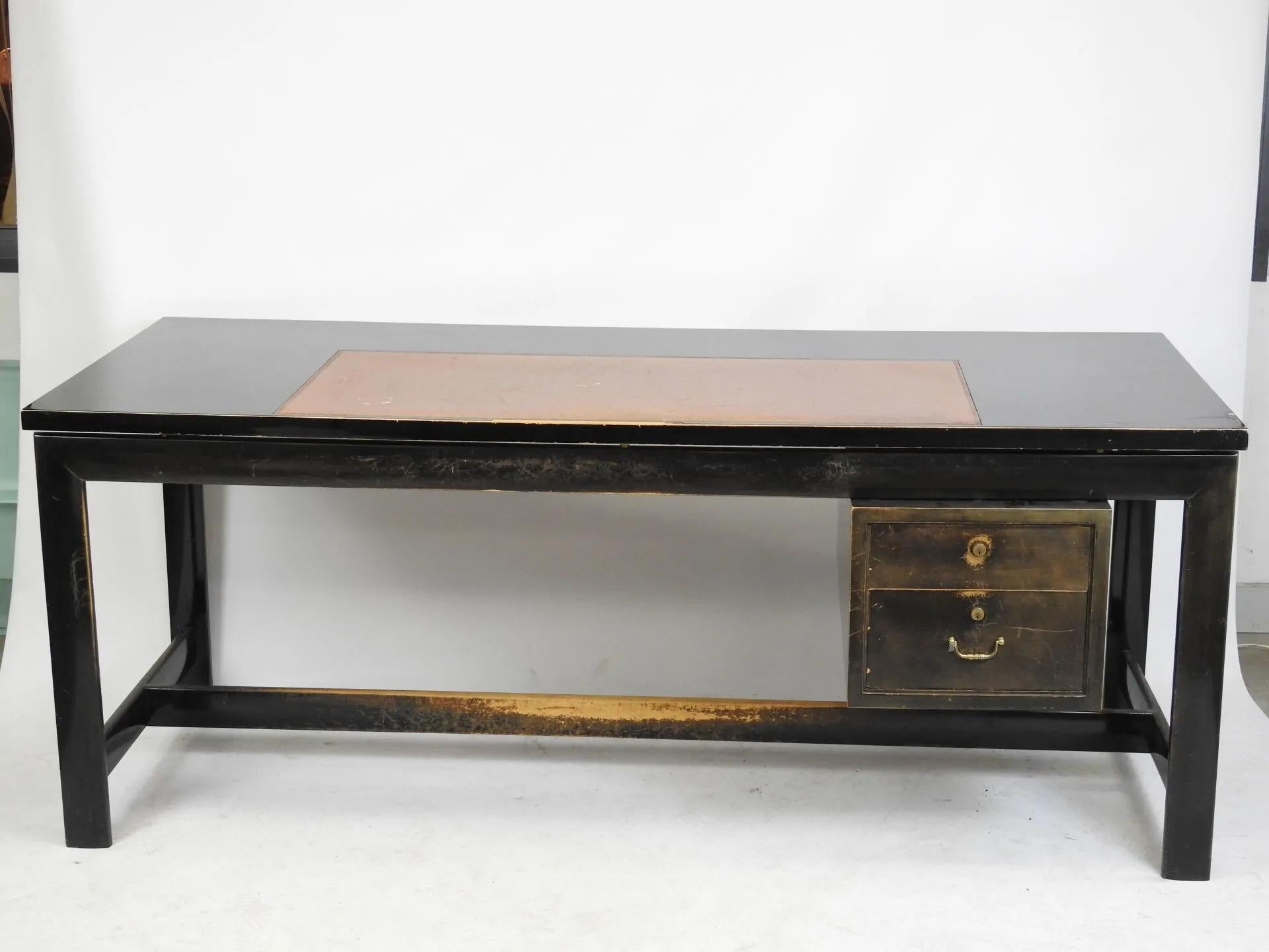 European Elegant Desk in Blackened Wood and Leather circa 1950 Patina to Be Redone, Leath For Sale