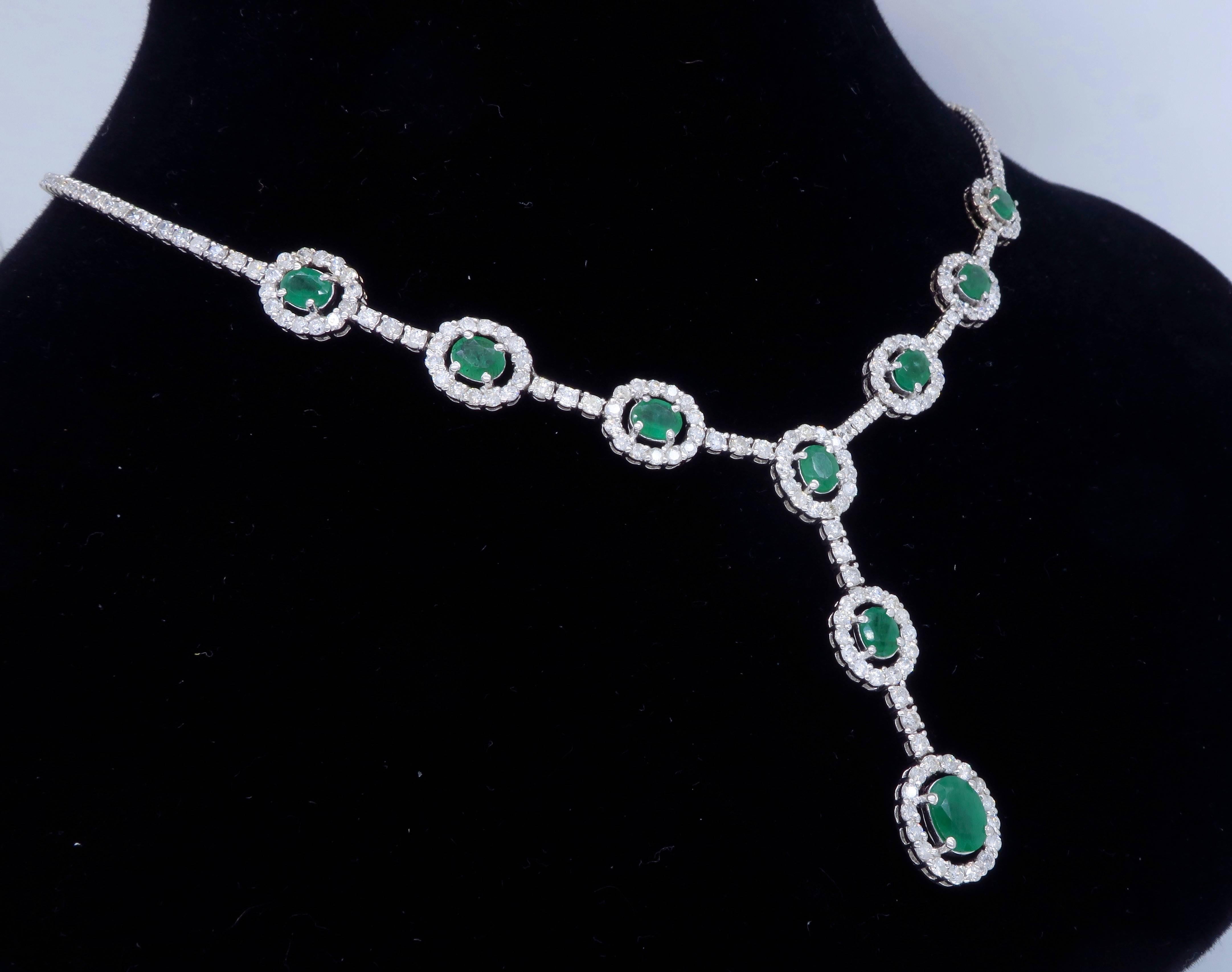 Elegant Diamond and Emerald Drop Necklace 3