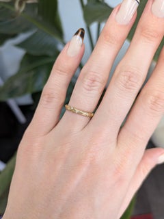 Elegante Anillo de Diamantes en Oro Amarillo de 14 K - Motivo de Enredadera Inspirado en la Naturaleza