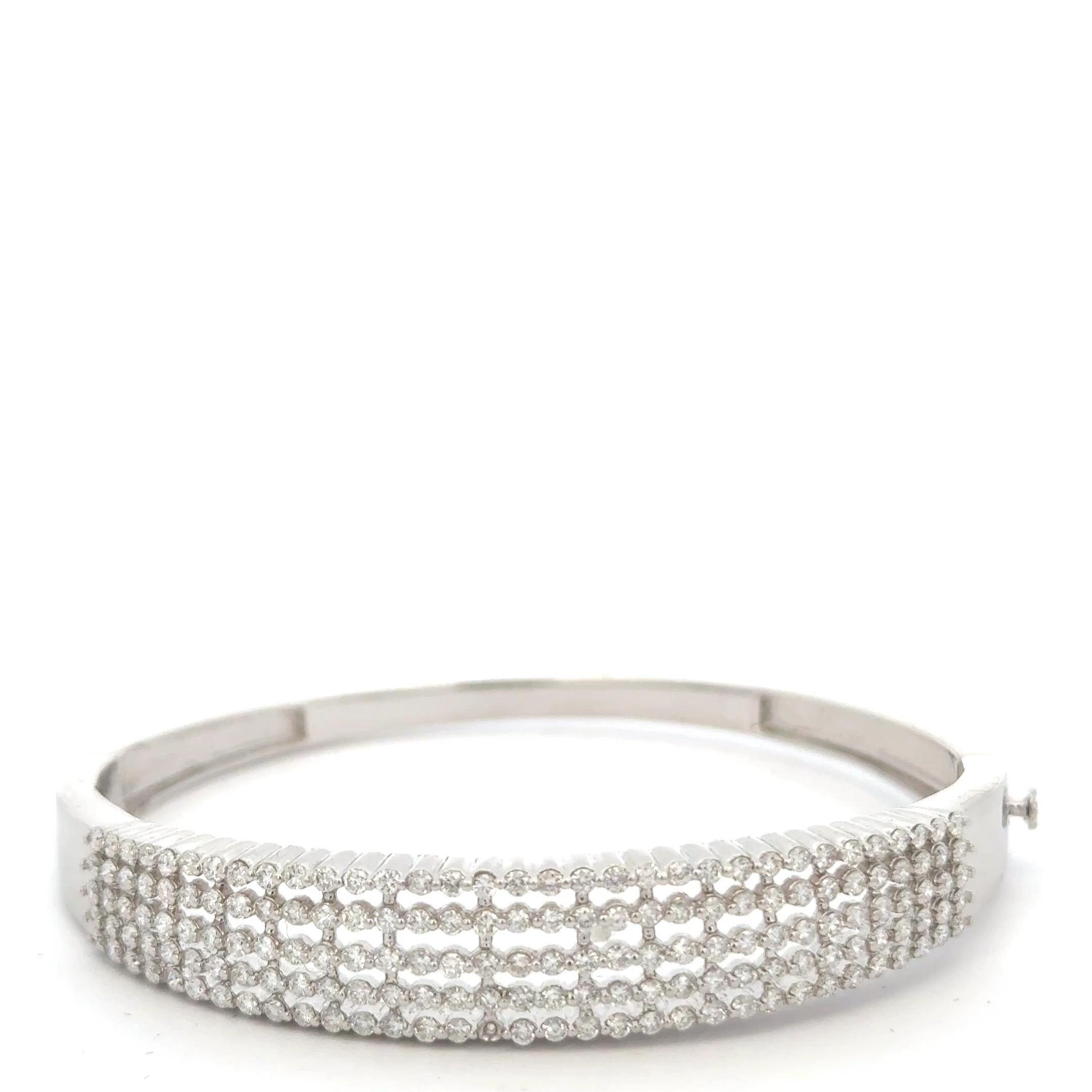 Taglio rotondo Bracciale Eleg Diamond Bangel in vendita