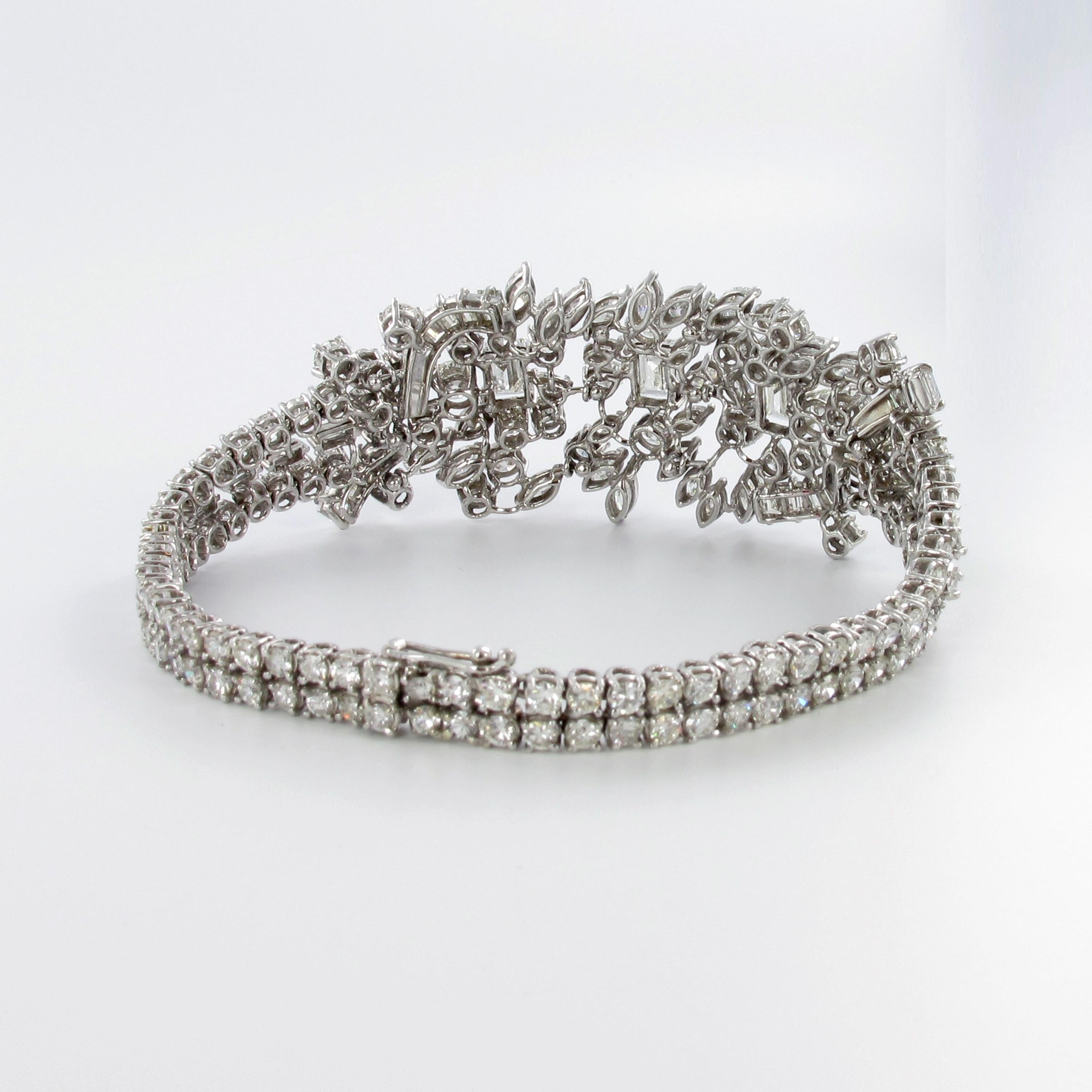 Women's or Men's Elegant Diamond Bracelet in 18 Karat White Gold For Sale