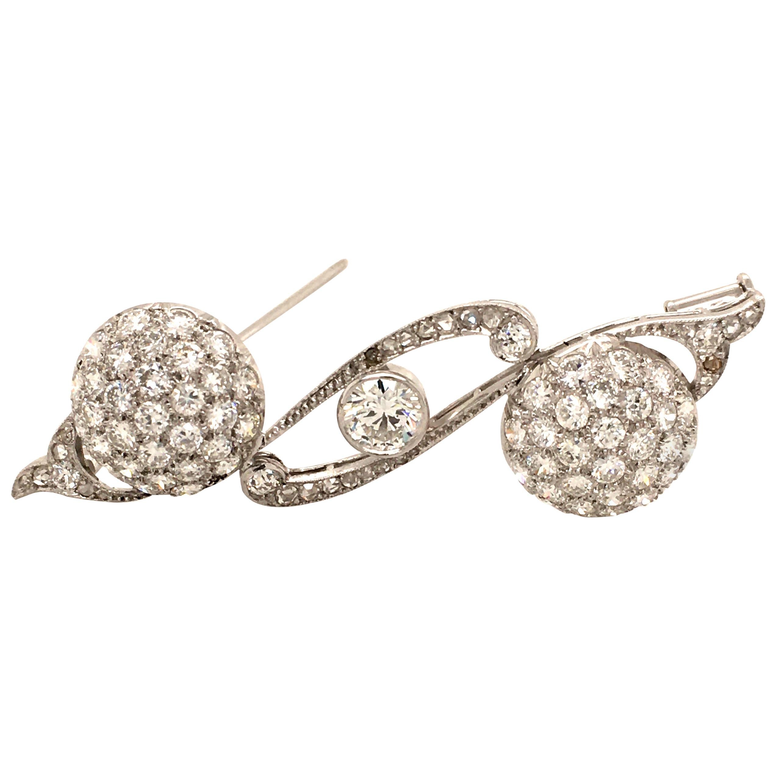 Elegante Broche de Diamantes en Platino 950