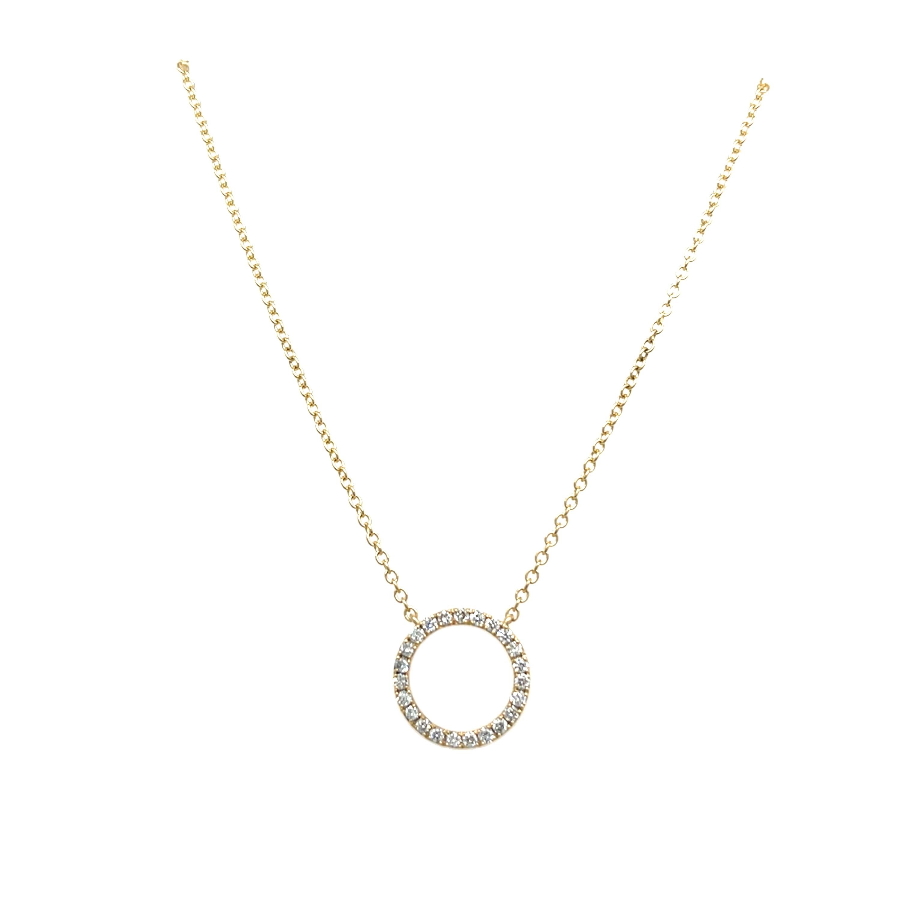 Taille ronde Élégant pendentif cercle de vie en or jaune 9 carats serti de diamants en vente