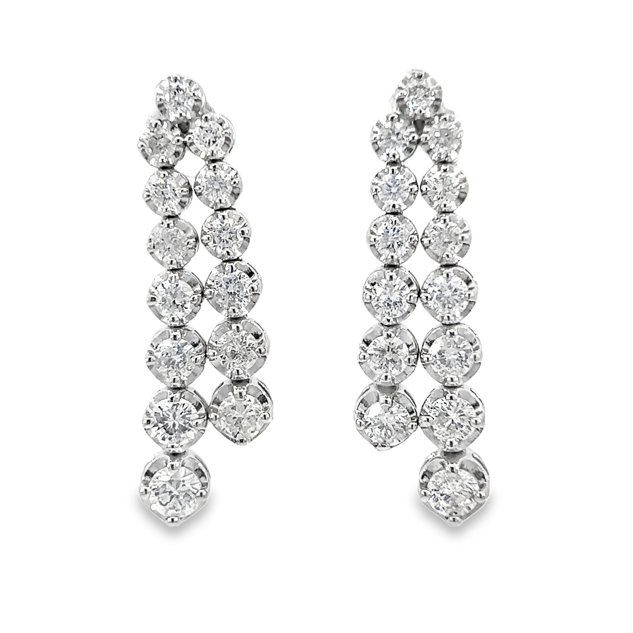 Eleganti orecchini a goccia con diamanti In condizioni Nuovo in vendita a New York, NY