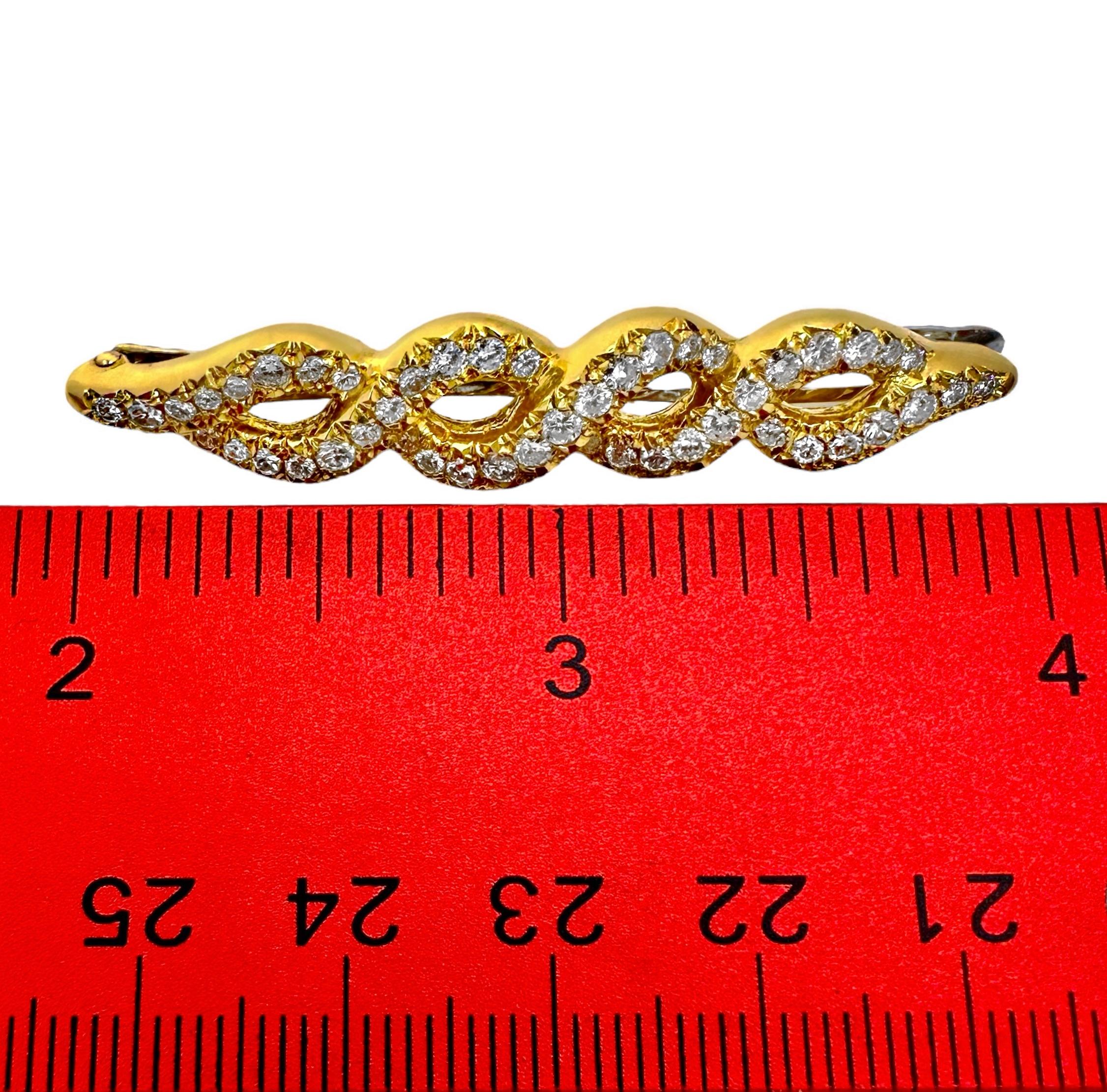 Elegant Diamond Encrusted French Van Cleef & Arpels Hair Barrette in Yellow Gold 6