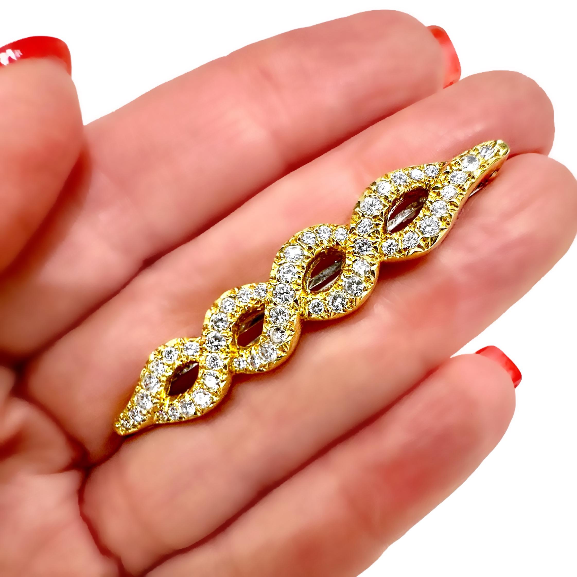 Elegant Diamond Encrusted French Van Cleef & Arpels Hair Barrette in Yellow Gold 8