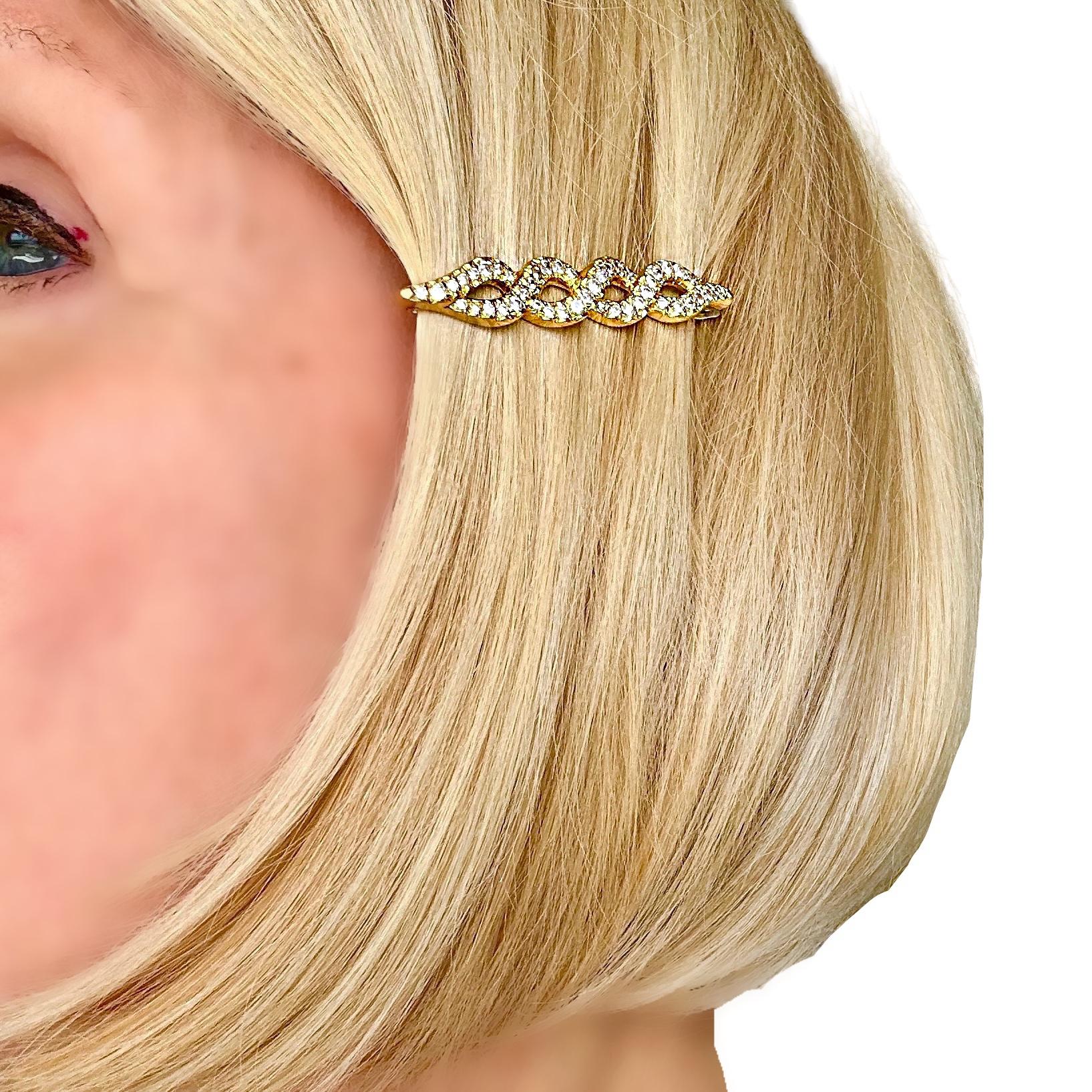 Elegant Diamond Encrusted French Van Cleef & Arpels Hair Barrette in Yellow Gold 9