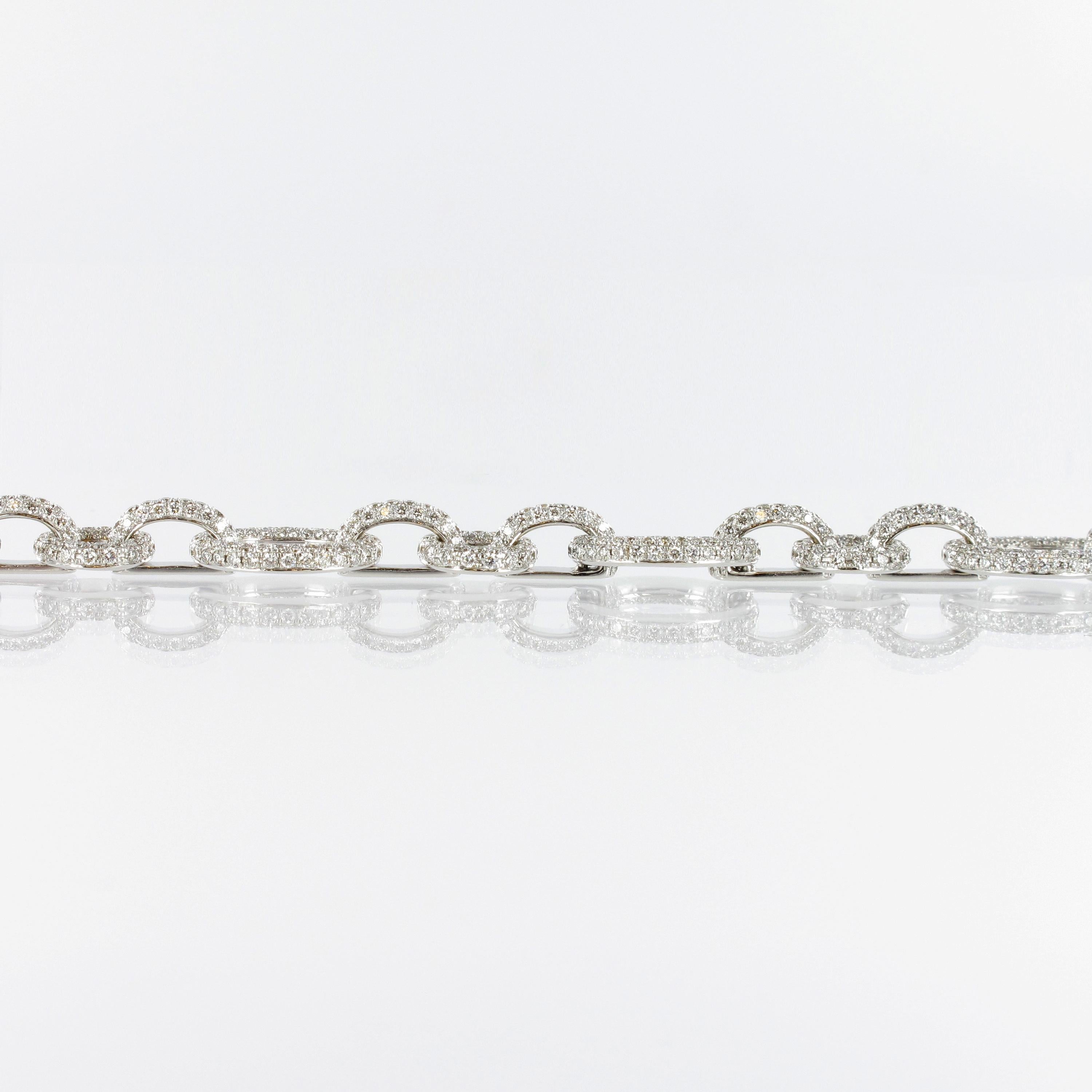 Collier à maillons élégant en or blanc et diamants Excellent état - En vente à Lucerne, CH