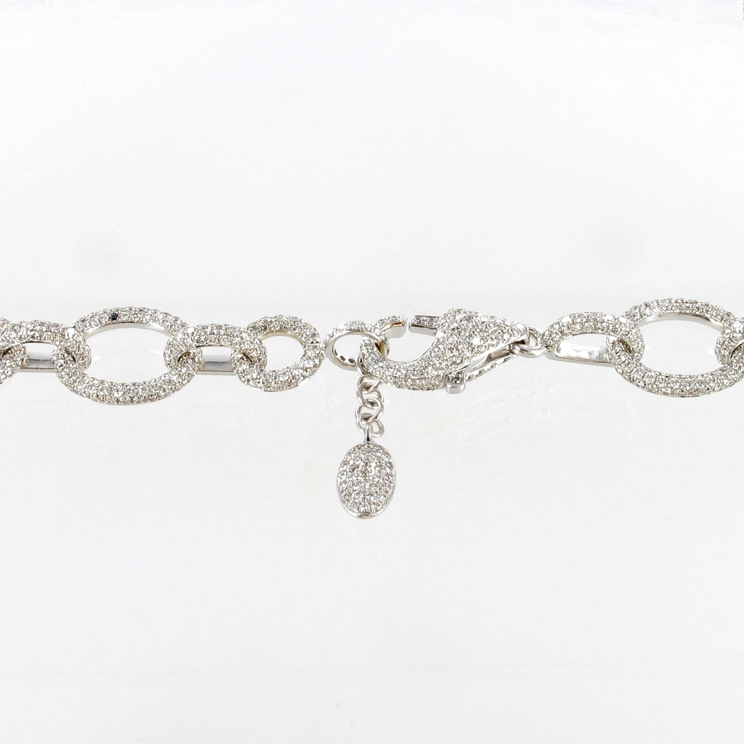 Collier à maillons élégant en or blanc et diamants en vente 1