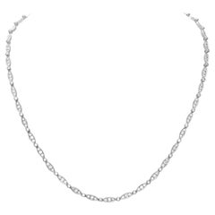 Collier élégant en or blanc 18 carats avec diamants