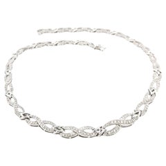Elegante collana di diamanti in oro bianco 18 carati