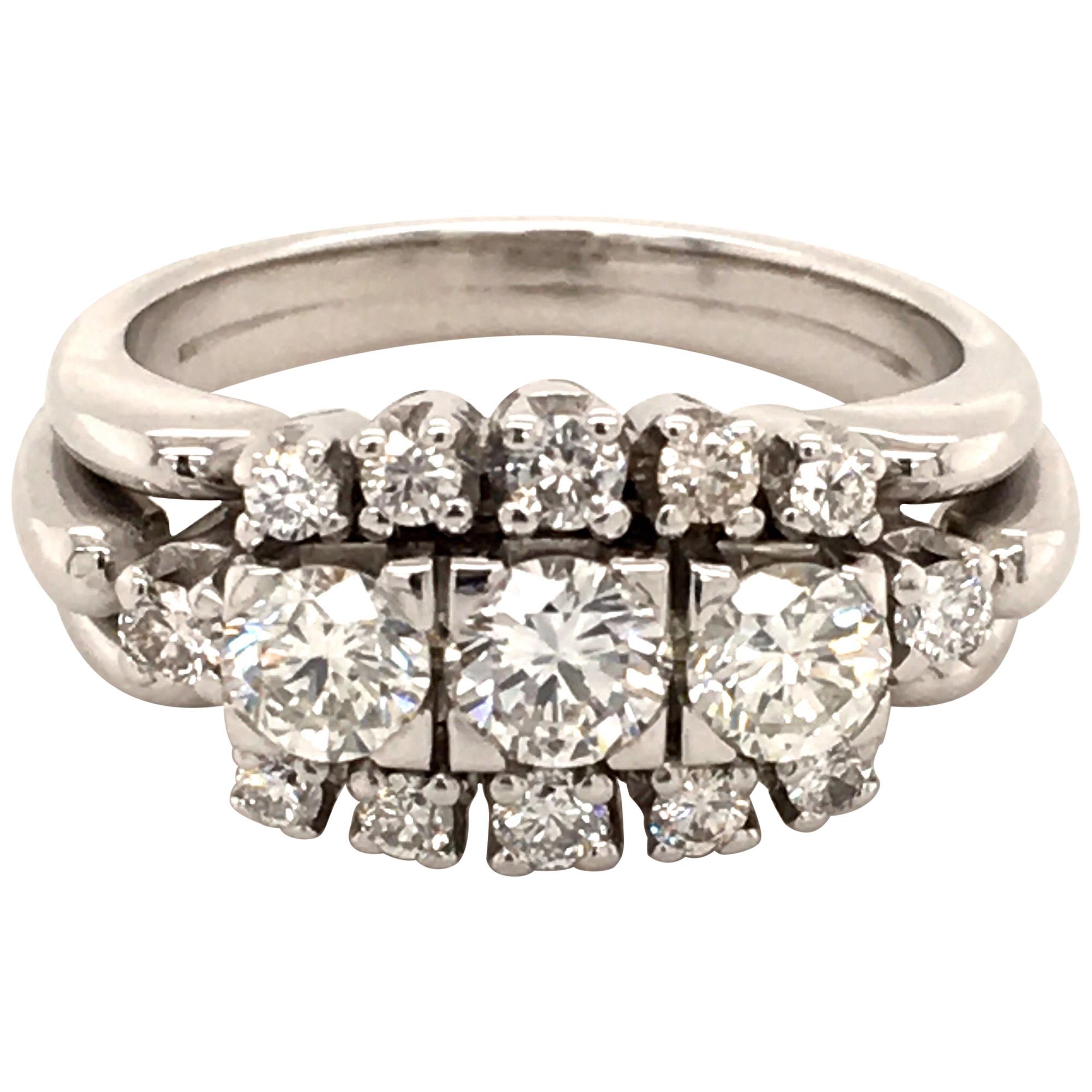 Elegant Diamond Ring in 18 Karat White Gold For Sale