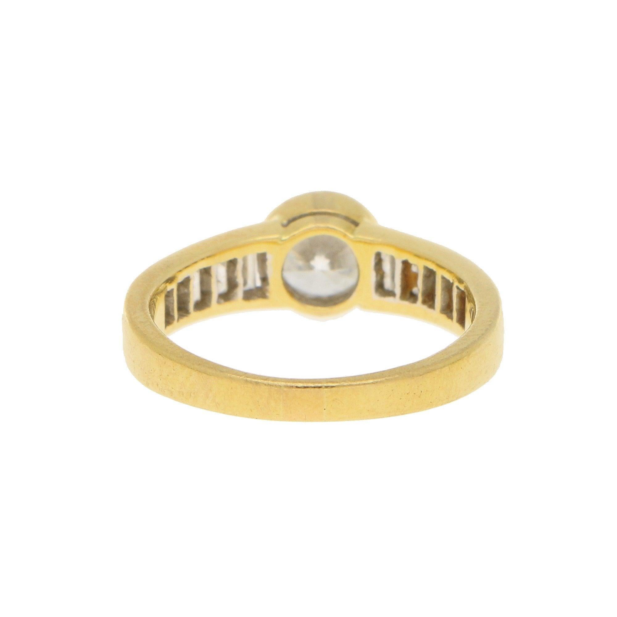 Women's or Men's Art Deco Style Diamond Engagement Ring Set in 18k Yellow Gold
