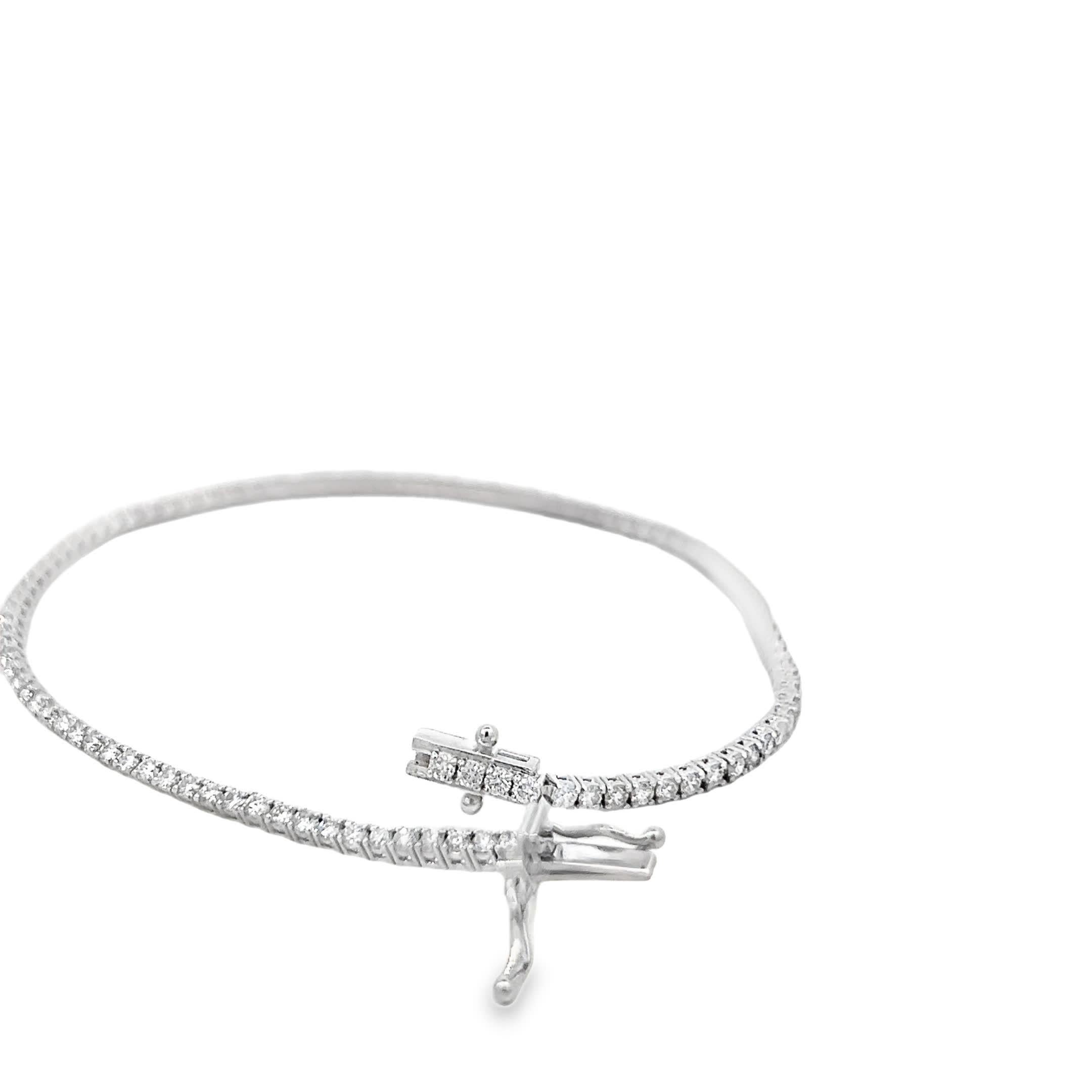 Bracciale tennis con diamanti Eleg In condizioni Nuovo in vendita a Great Neck Plaza, NY