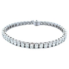 Tennisarmband mit eleganten Diamanten