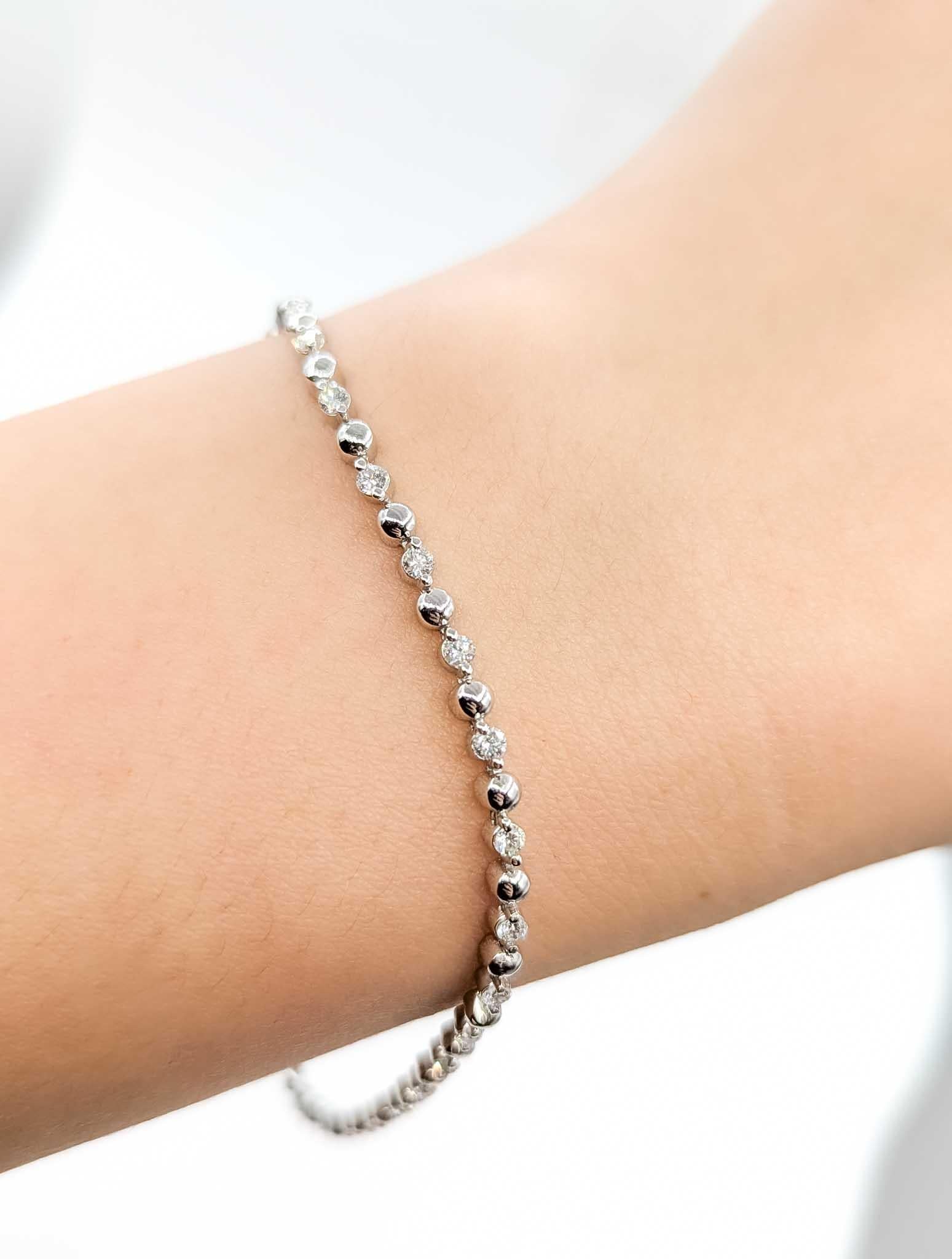 Taglio rotondo Bracciale Tennis Eleg con diamanti in oro bianco 14 carati in vendita