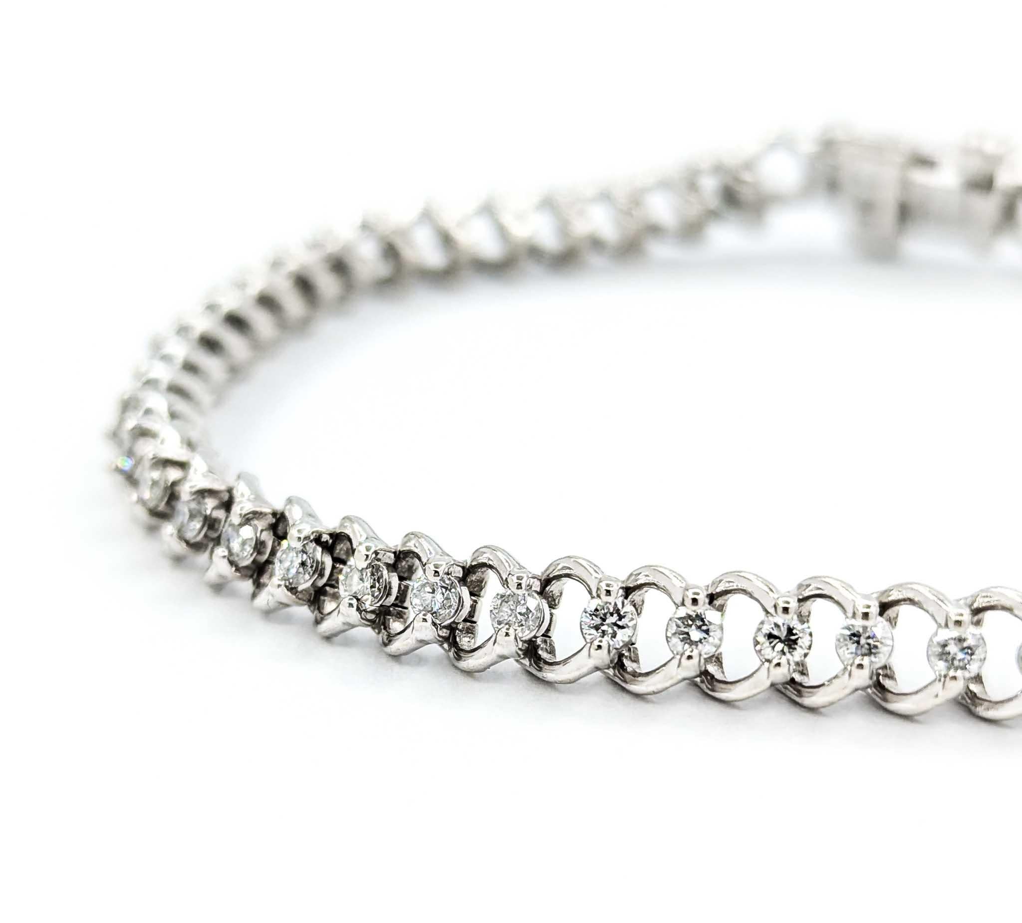 Elegant Diamond Tennis Bracelet in 14k White Gold For Sale 1