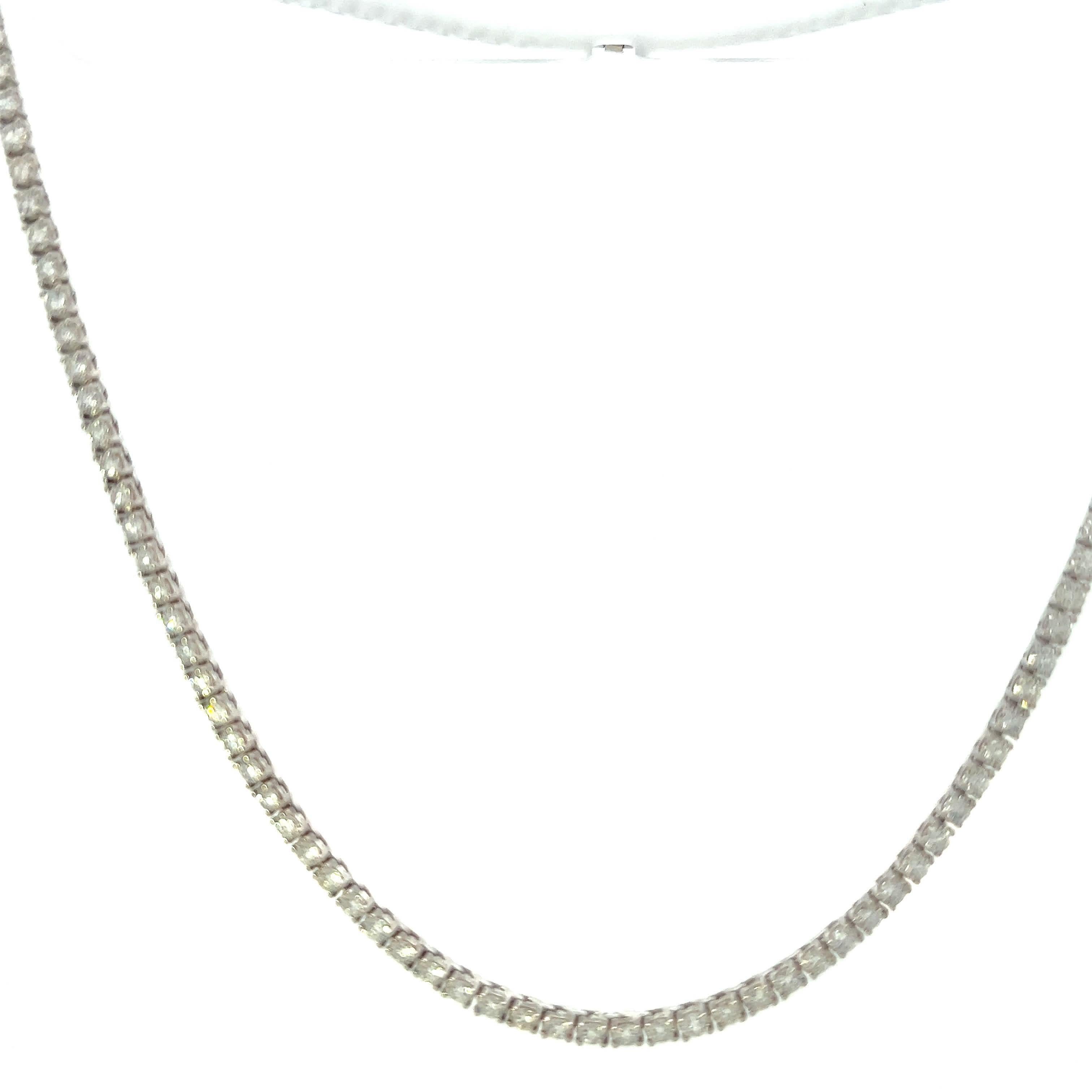 Women's Elegant Natural Diamond Tennis Necklace For Sale
