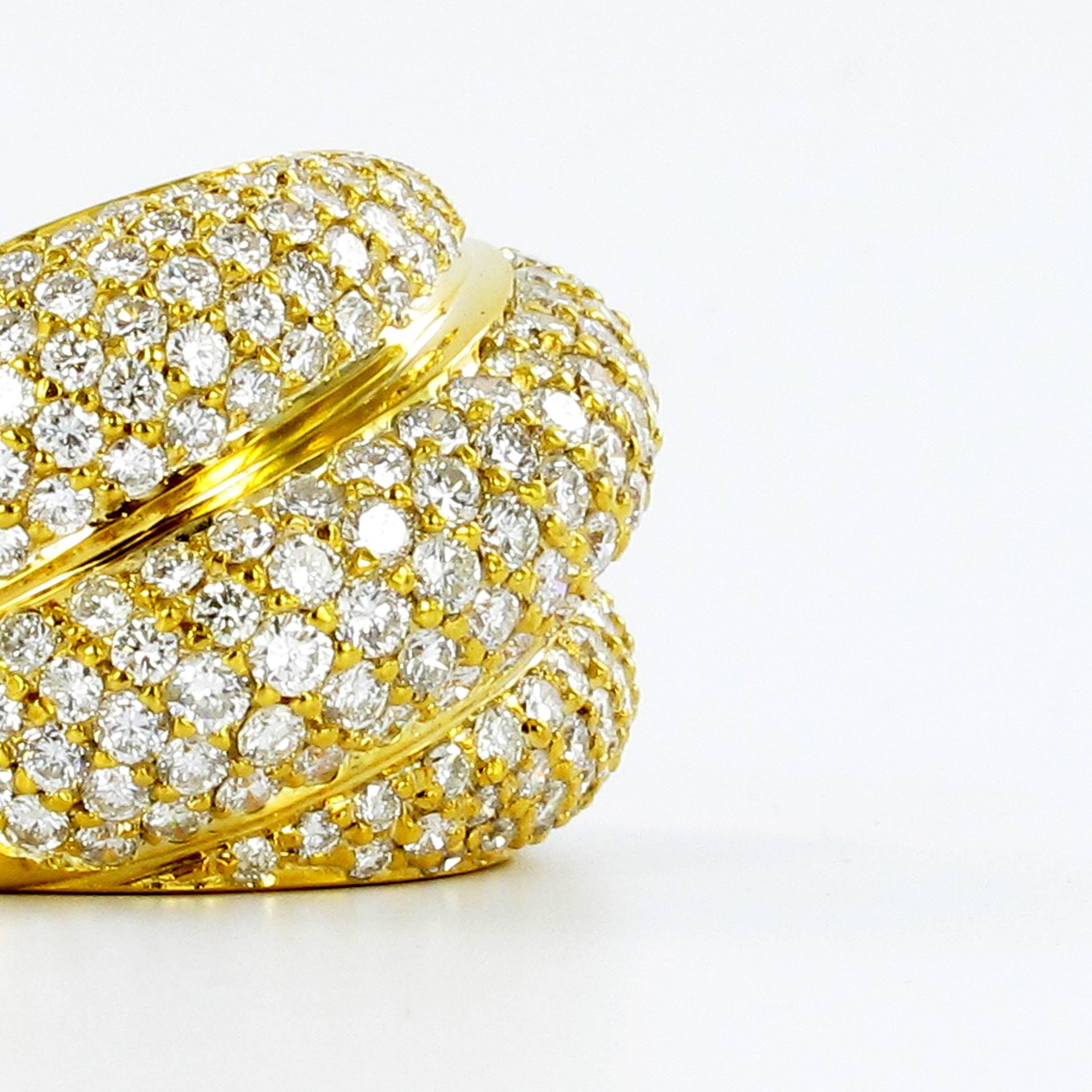 Elegant Diamond Yellow Gold Ring 3