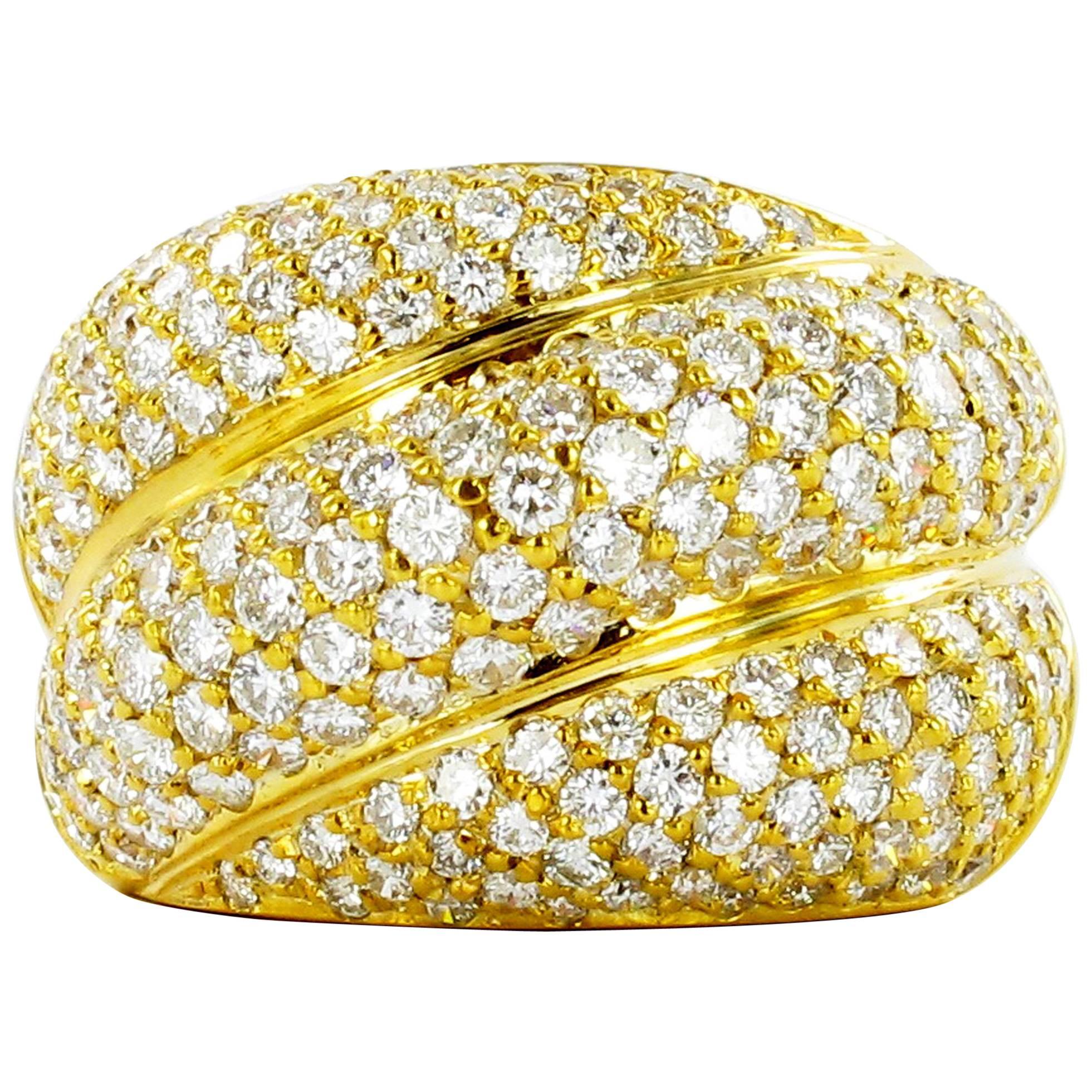 Elegant Diamond Yellow Gold Ring