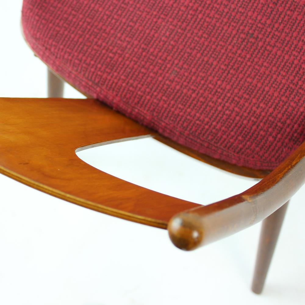 Elegant Dining Chairs In Wood And Pink Upholstery, Czechoslovakia 1960s, Set Of For Sale 6