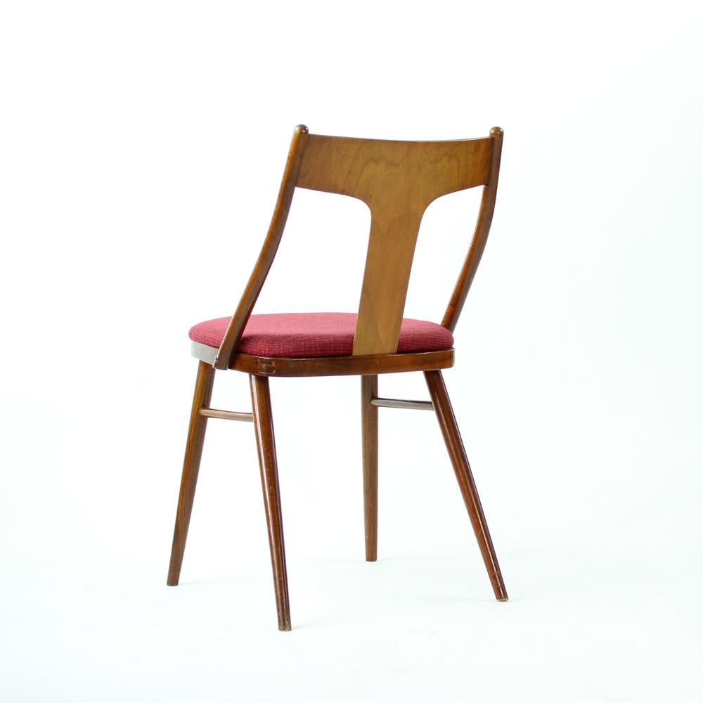 Elegant Dining Chairs In Wood And Pink Upholstery, Czechoslovakia 1960s, Set Of For Sale 3