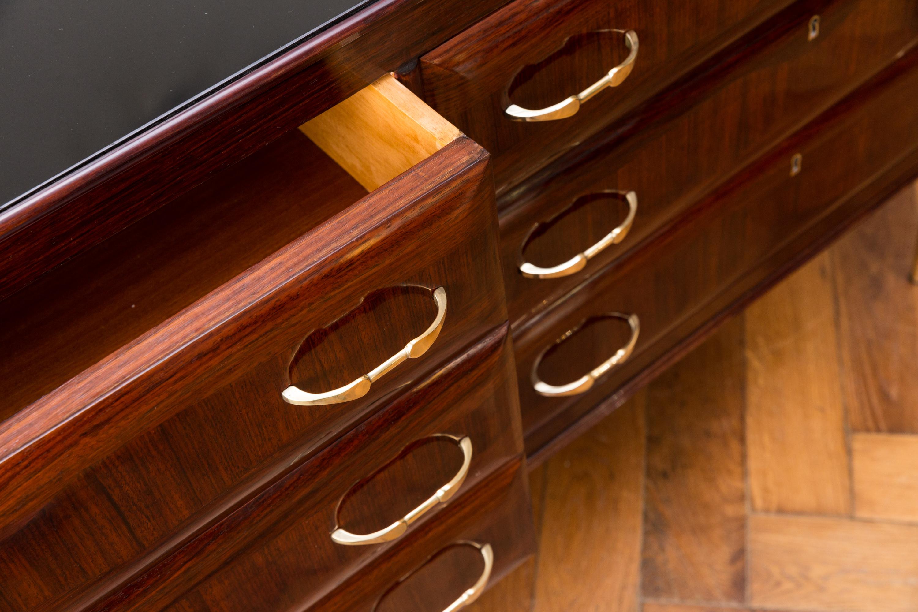 Elegant Dresser, Italy circa 1950 For Sale 7