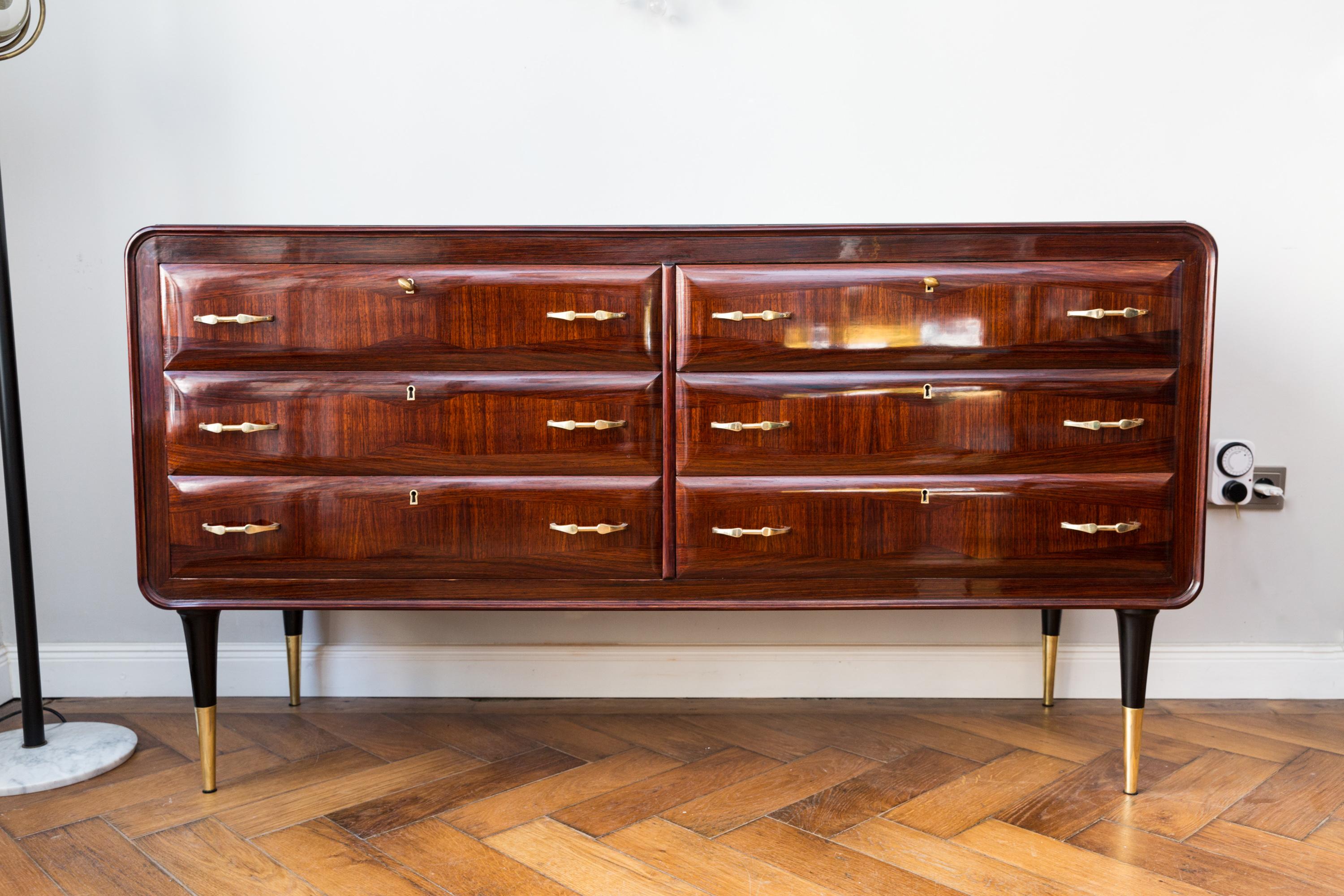 Italian Elegant Dresser, Italy circa 1950 For Sale