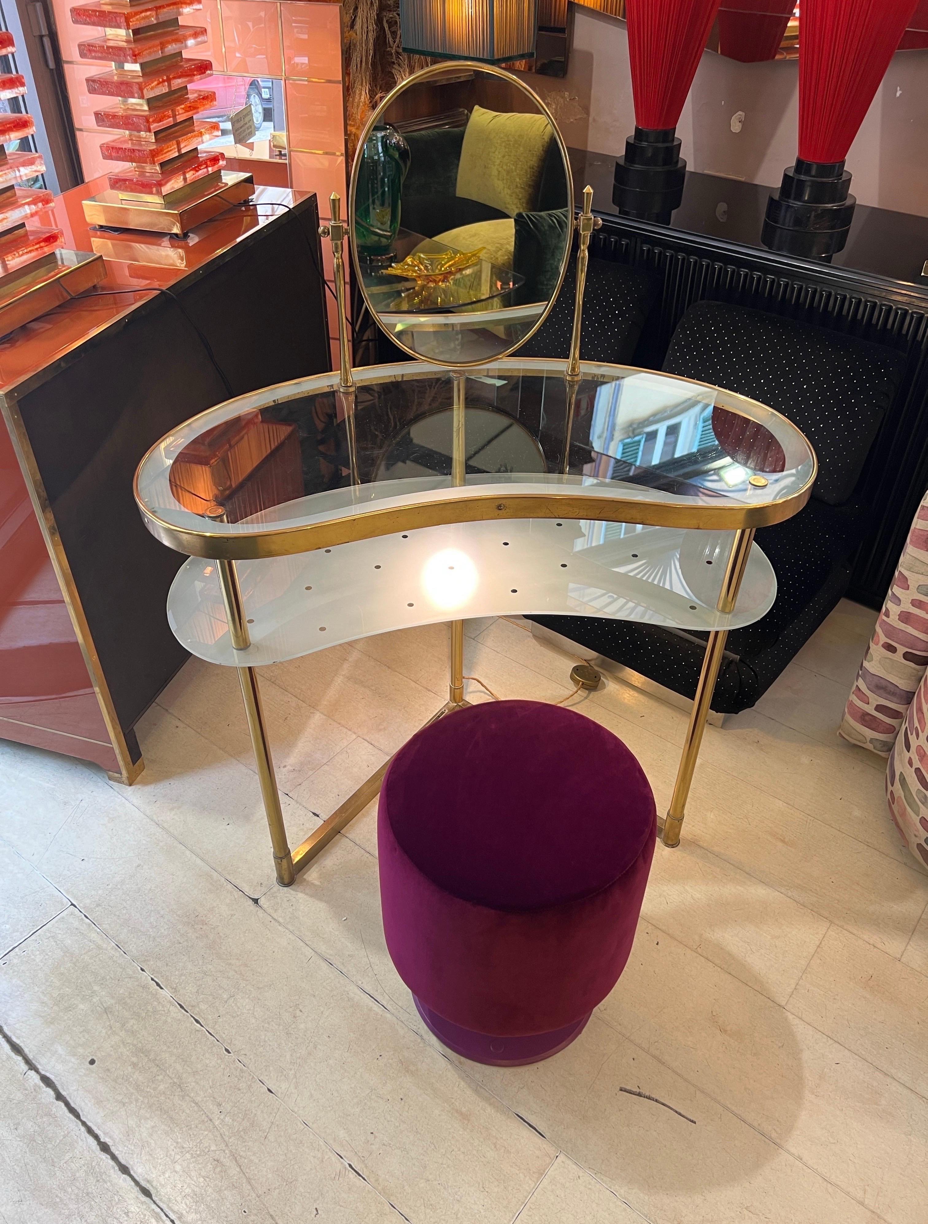 Elegant dressing table/vanity with lighting designed by Luigi Brusotti 1950s 3