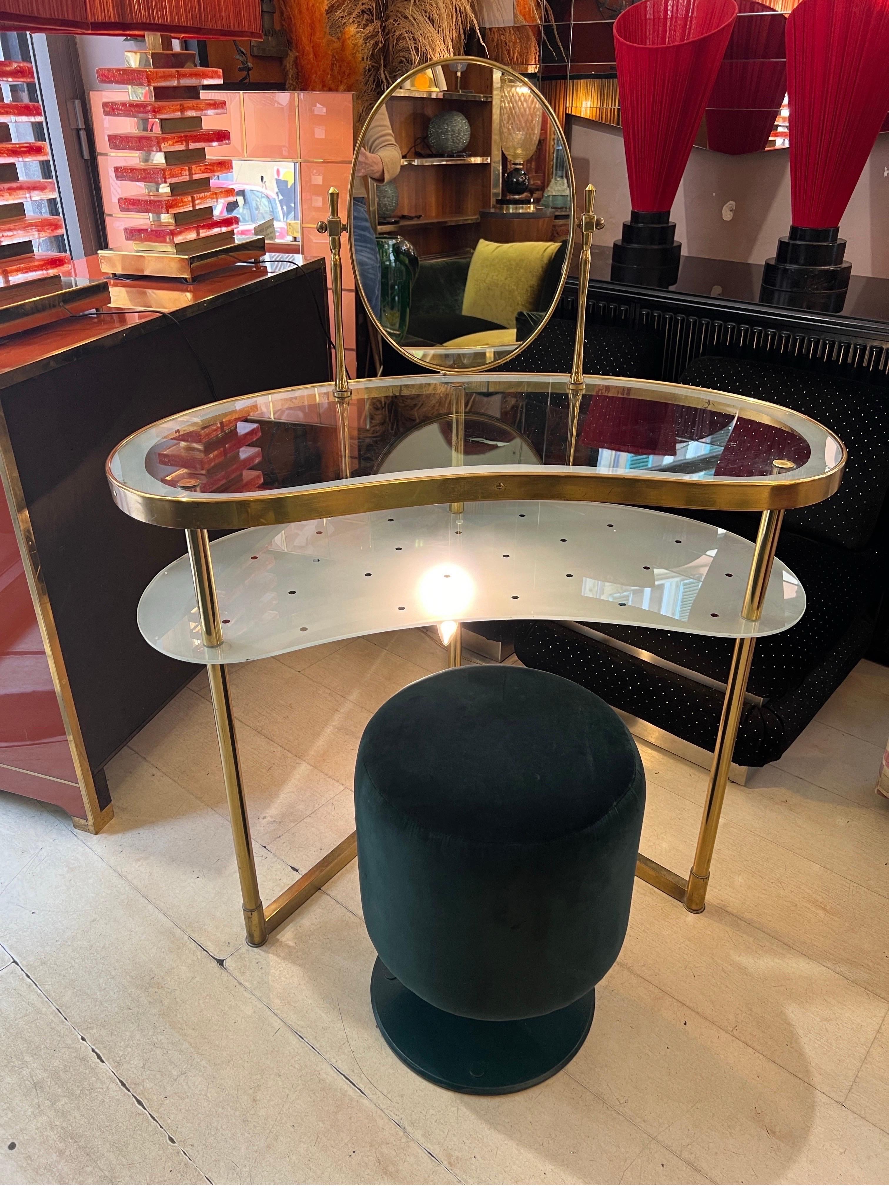 Elegant dressing table/vanity with lighting designed by Luigi Brusotti 1950s 4