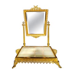 Elegante tocador con espejo de mesa Siglo XIX