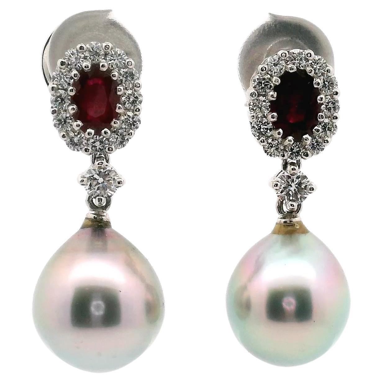 Eleganti orecchini a goccia con perle, rubini e diamanti in vendita