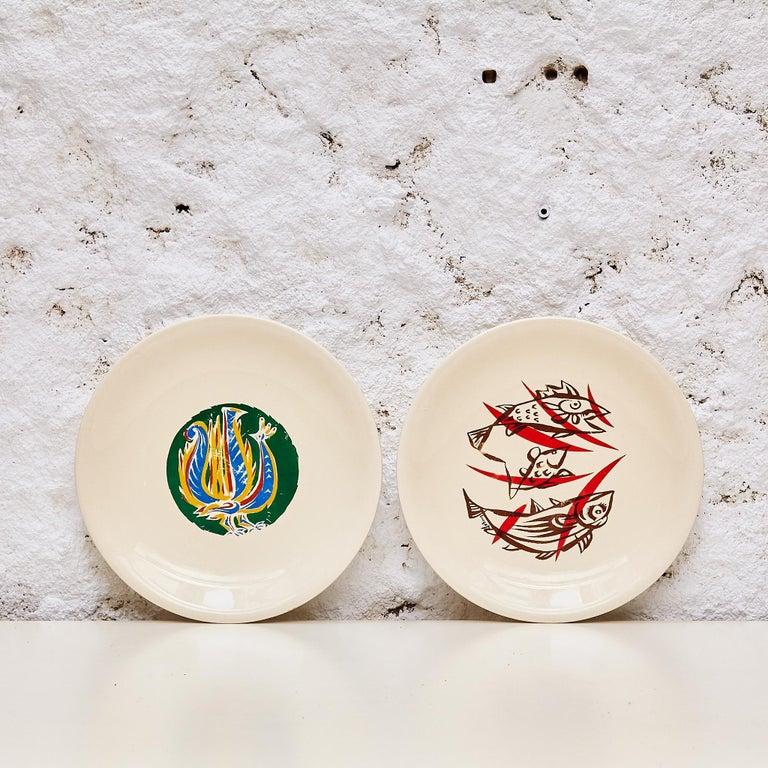 Elegant Duo: Marc Saint-Seans' Signed Plates from 1950s France For Sale 2