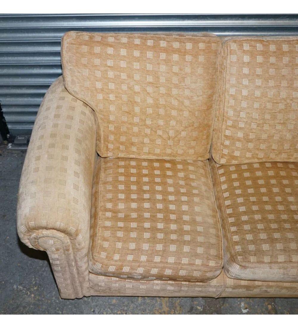 British Elegant Duresta Three Seater Waldorf Sofa in Gold Checkered Fabric For Sale