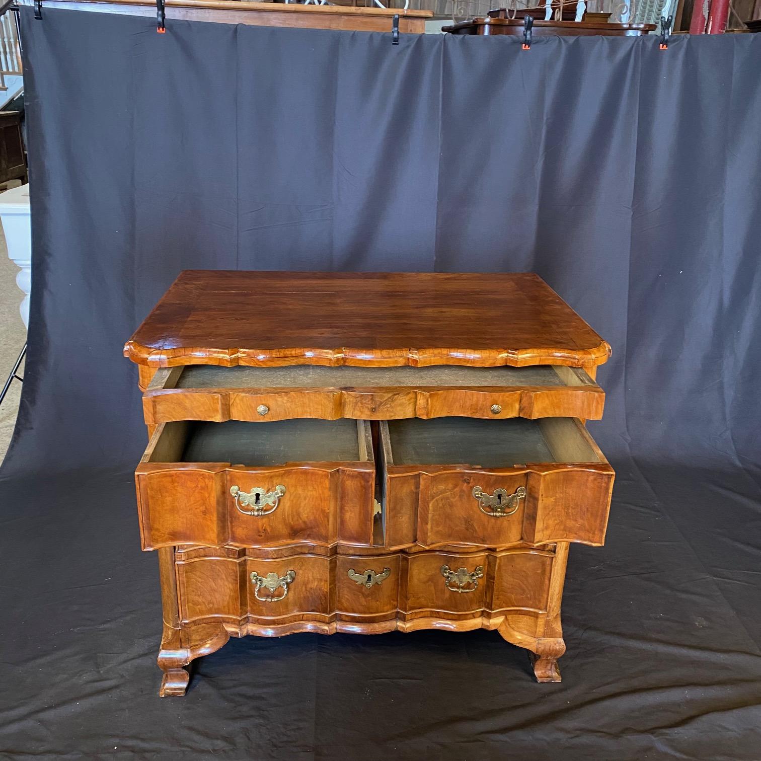 Elegant Dutch Rococo Walnut Commode or Chest of Drawers with Secret Drawer For Sale 2