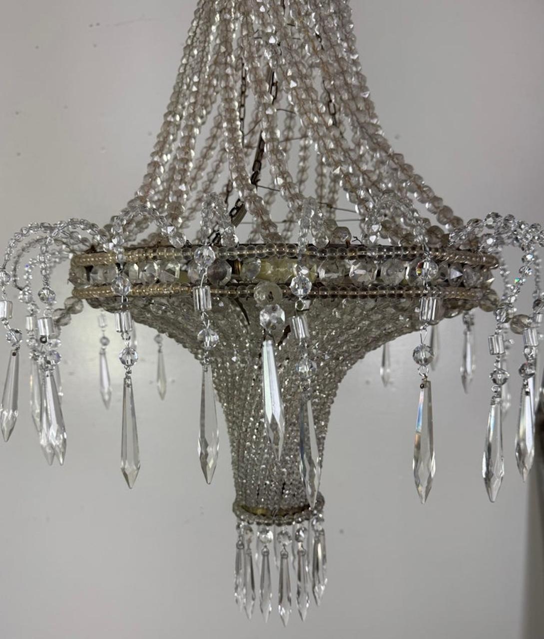 Elegant Early 20th Century Empire-Style Crystal Beaded Chandelier For Sale 1