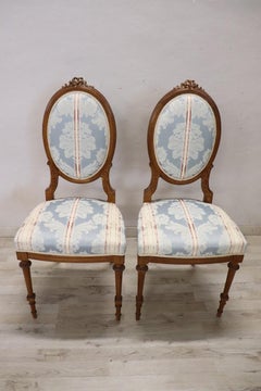 Elegante Pareja de Sillas Italianas de Principios del Siglo XX Estilo Luis XVI en Madera de Haya