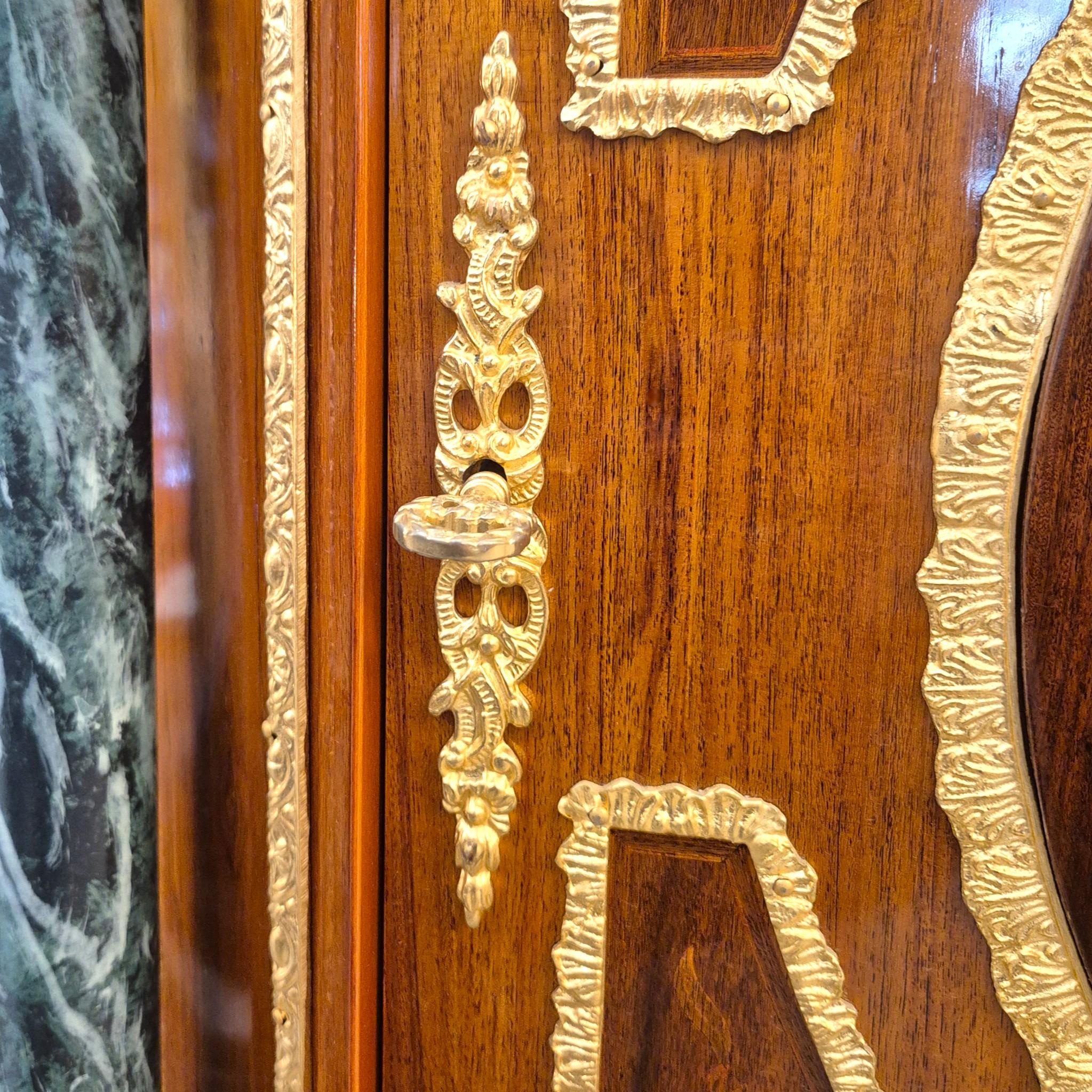 Elegant Early 20th-Century Side Cabinet from the Hôtel Negresco, Nice For Sale 7