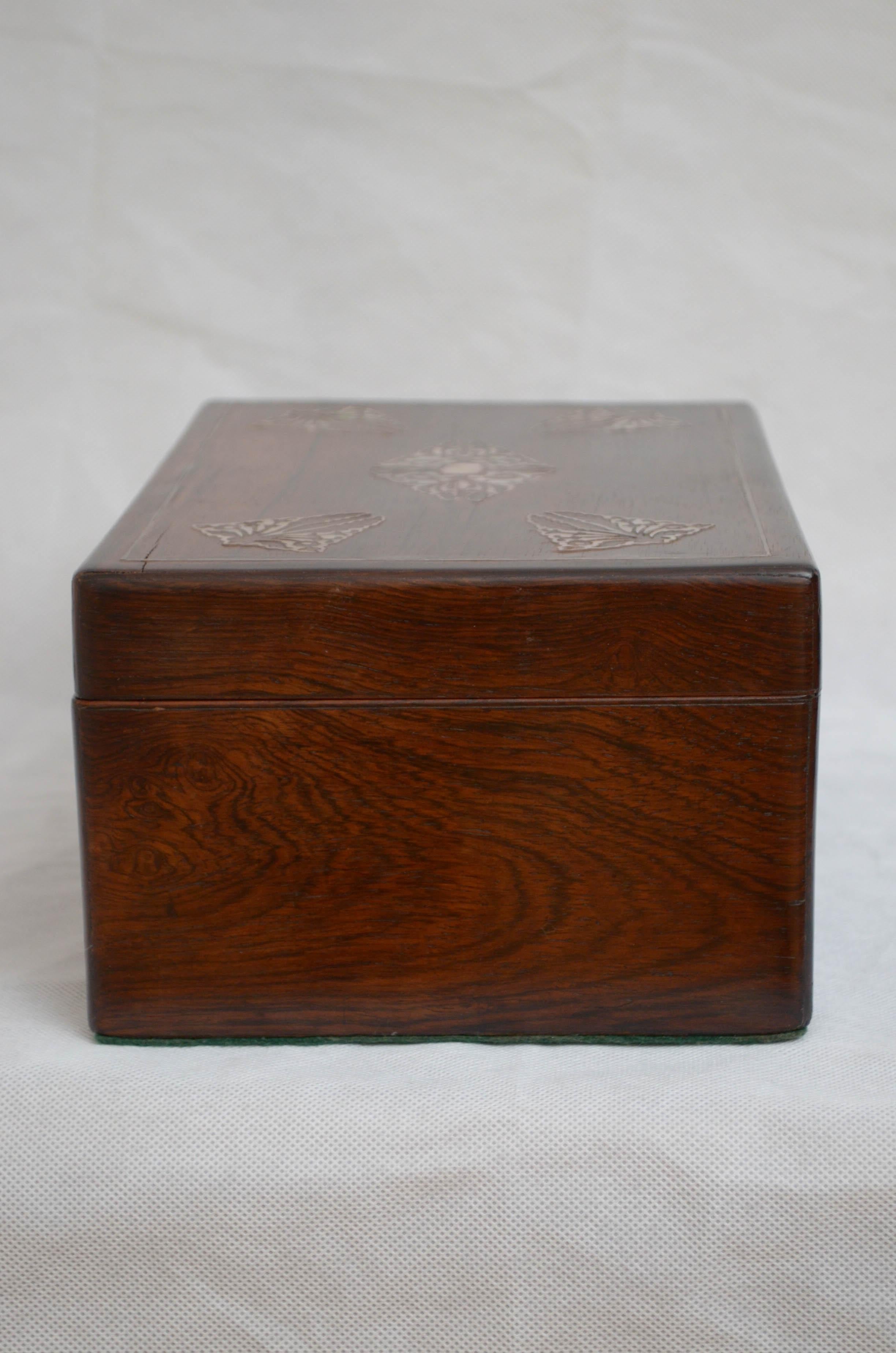 Elegant Early Victorian Jewelry Box with Tray For Sale 4
