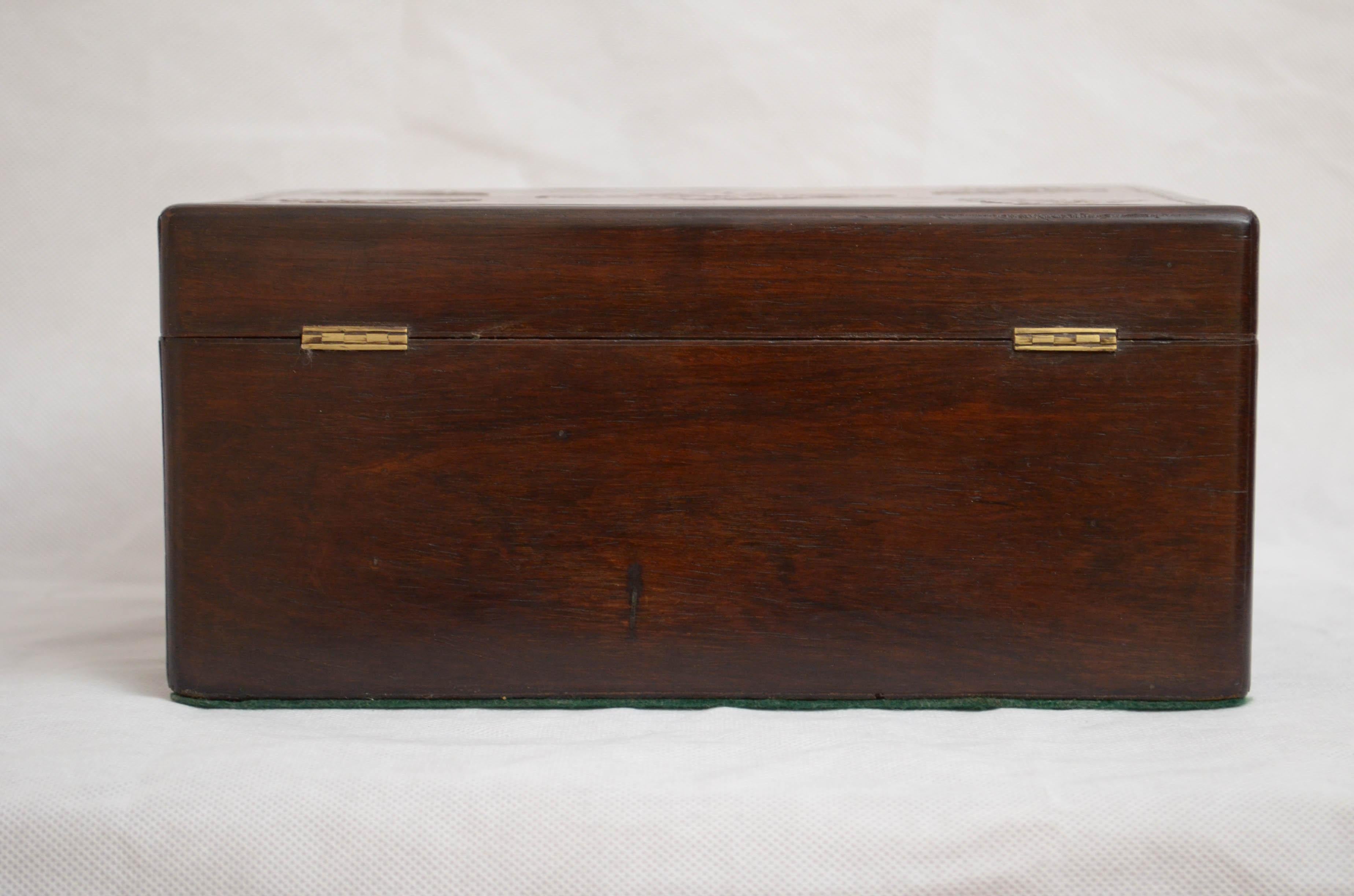 Elegant Early Victorian Jewelry Box with Tray For Sale 4