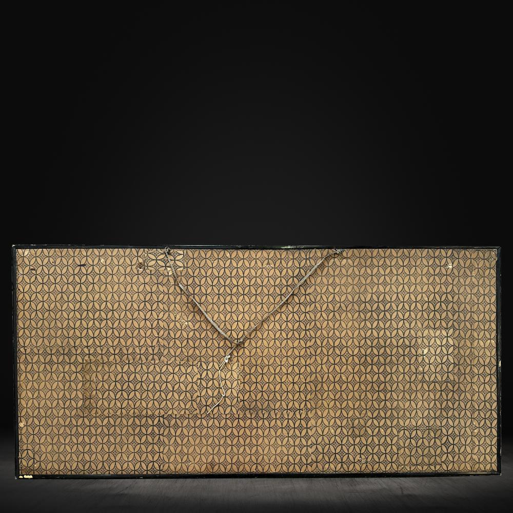 Elegantes Gemälde aus der Edo-Zeit von Reizei Tamechika (1823-1864)

Zeitraum: Edo
Größe: 113x53 cm 
SKU: PTA147

Schwelgen Sie in der Eleganz der Edo-Zeit mit unserem prächtigen Gemälde auf Seide, einem Meisterwerk, das in den Händen seines