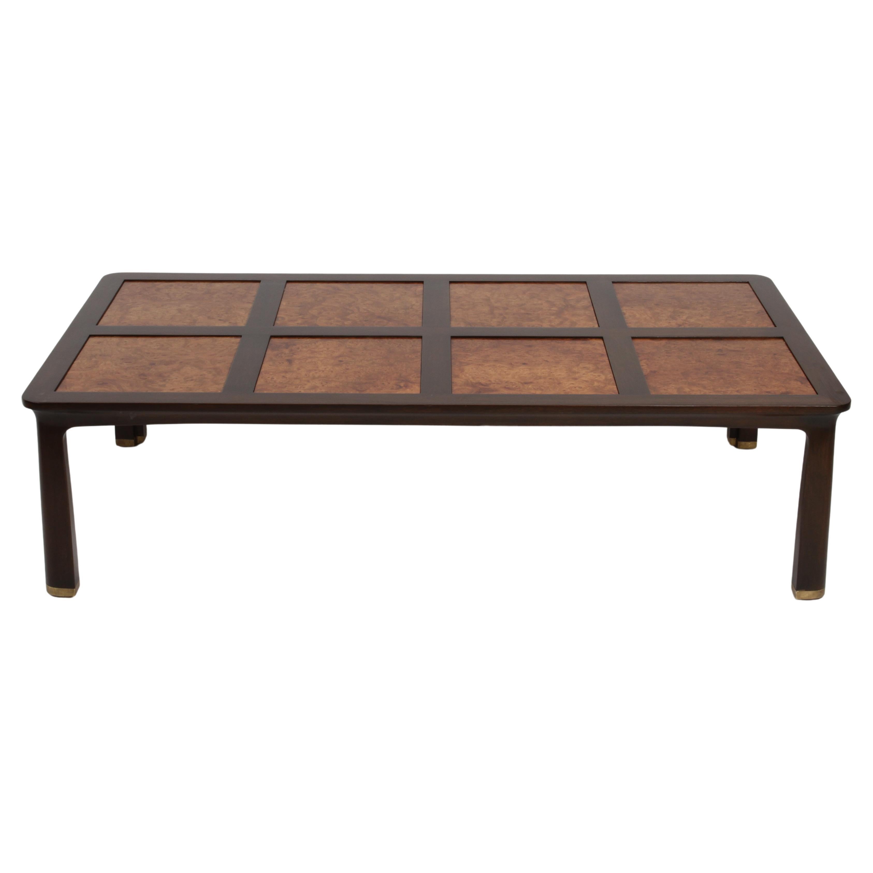 Élégante table de cocktail rectangulaire Edward Wormley pour Dunbar avec orme des Carpates en vente