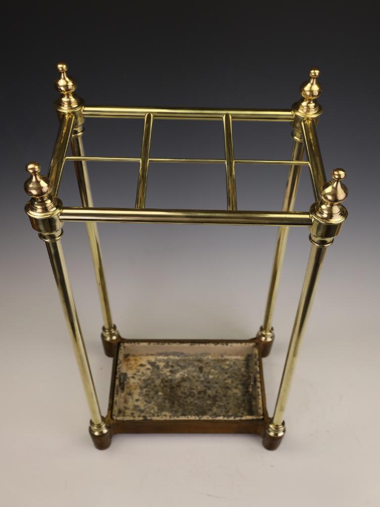 Elegant Edwardian Brass Umbrella / Stick Stand c 1900 For Sale 3