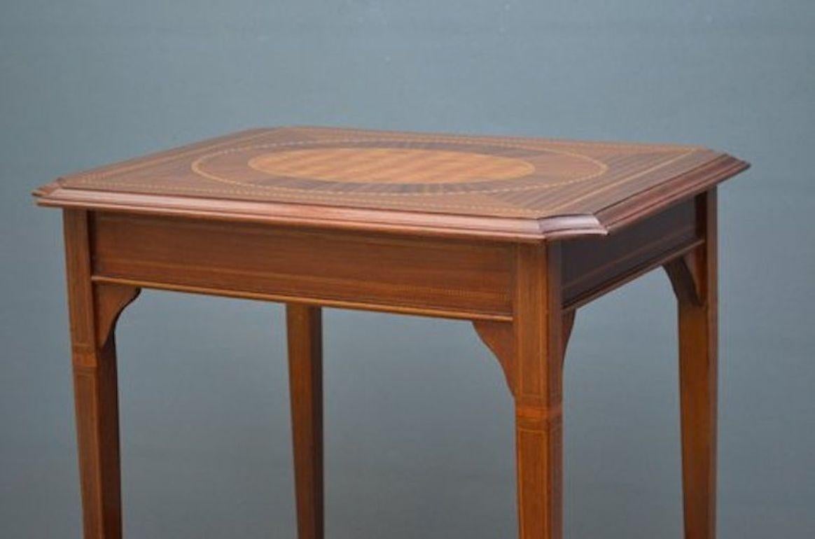 Mahogany Elegant Edwardian Occasional Table For Sale