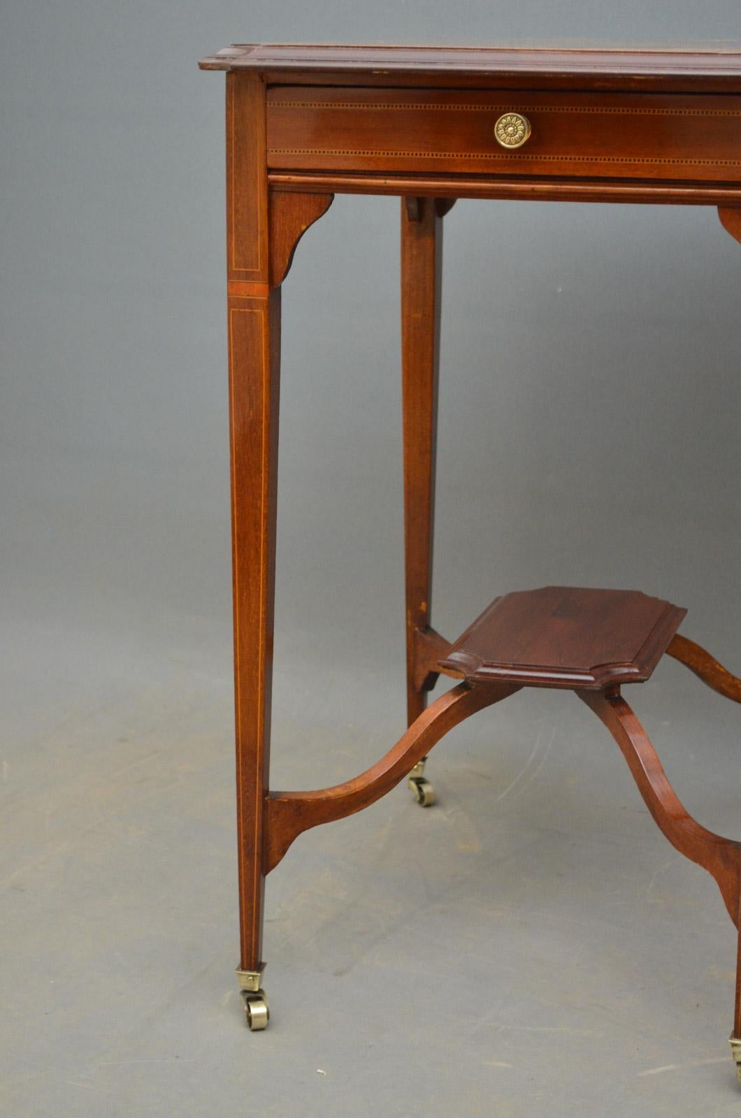 Mahogany Elegant Edwardian Occasional Table For Sale