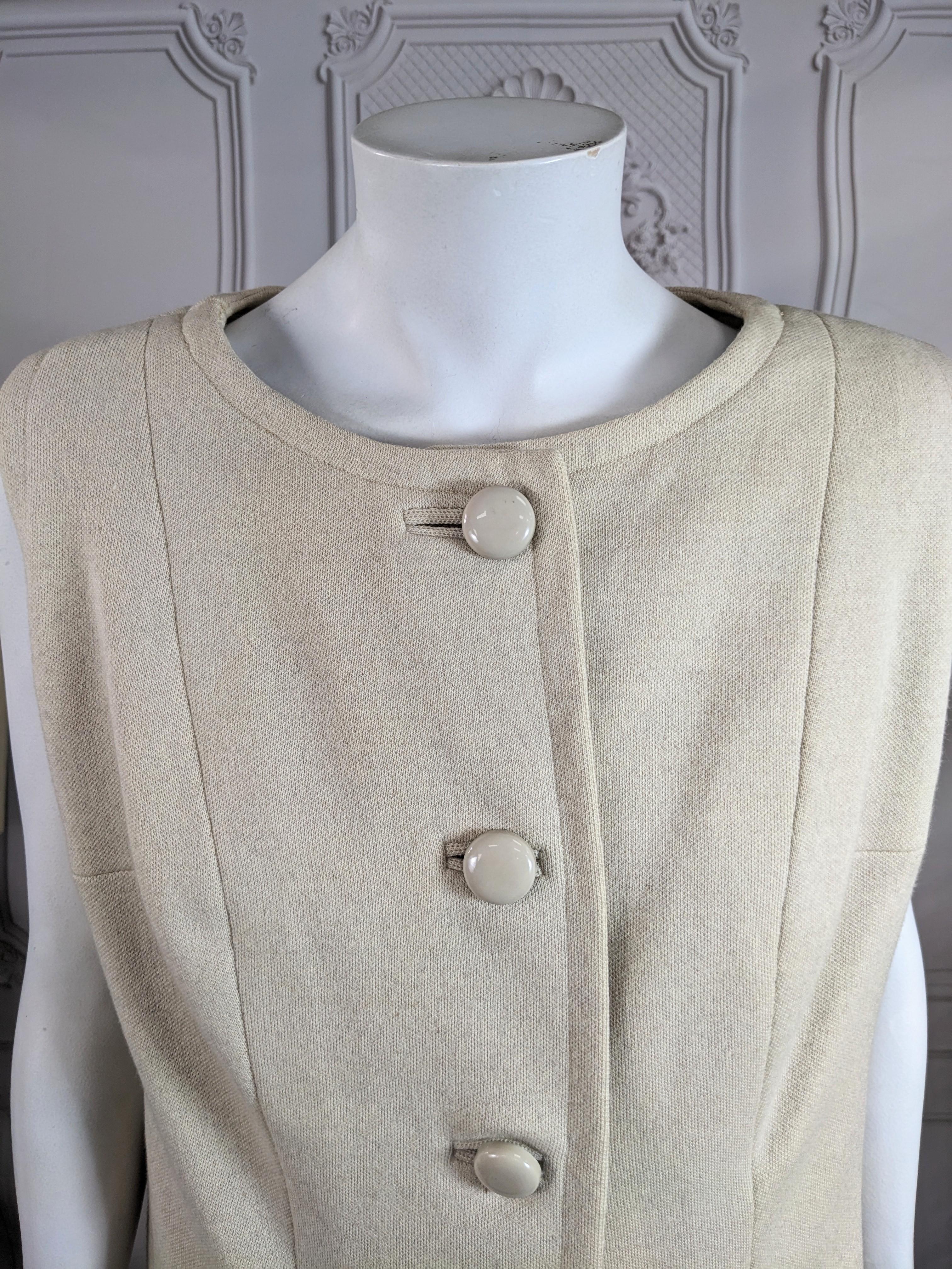 Grigio Eleganza di Eisa, Jersey di lana color avena, Balenciaga in vendita