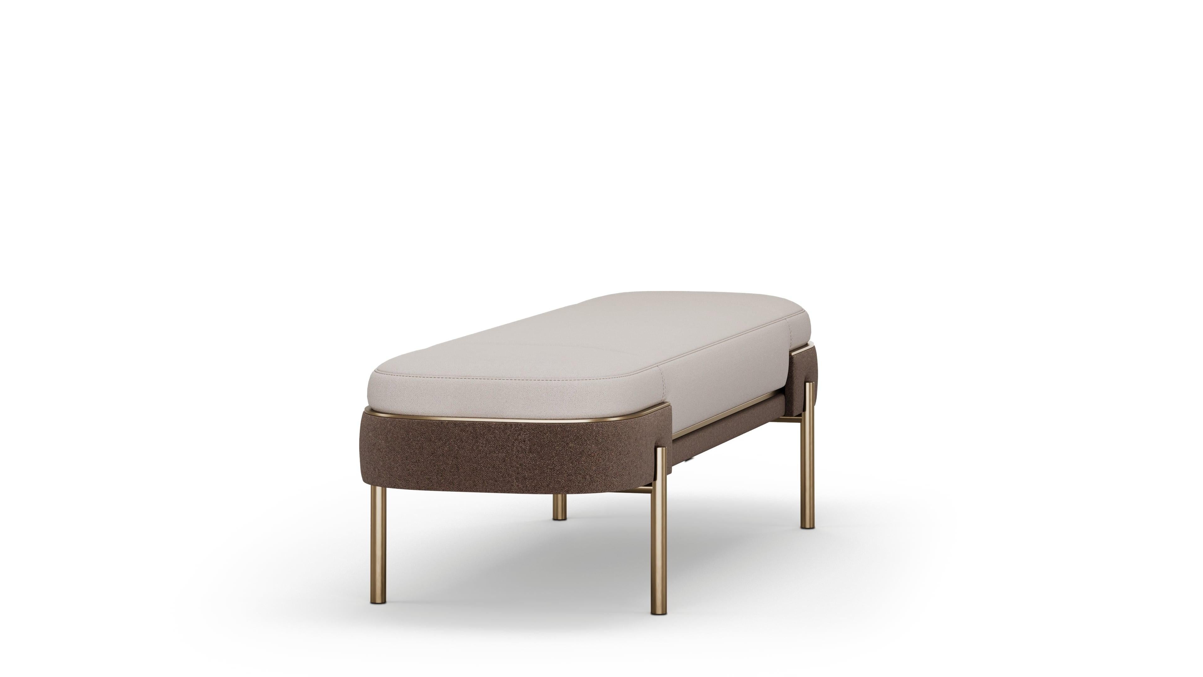 Portugais Elegant Banc Elara en tissu gris avec pieds métalliques en vente