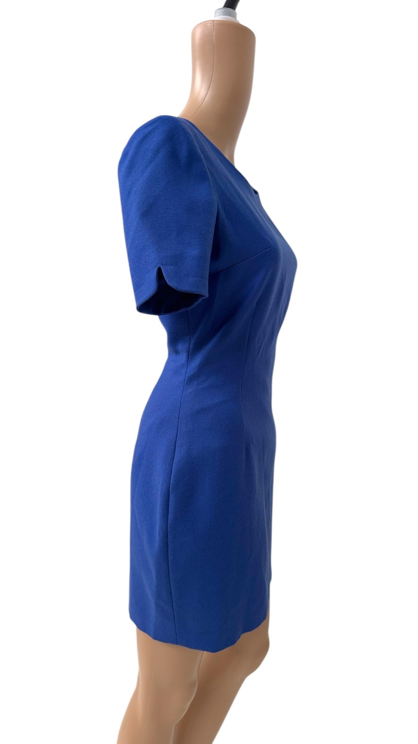 Elegante minivestido vintage azul eléctrico de Miss V Valentino en venta 11