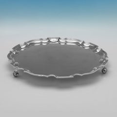 Eleganter Elizabeth II Sterling Silver Salver von S. J. Phillips, 1983