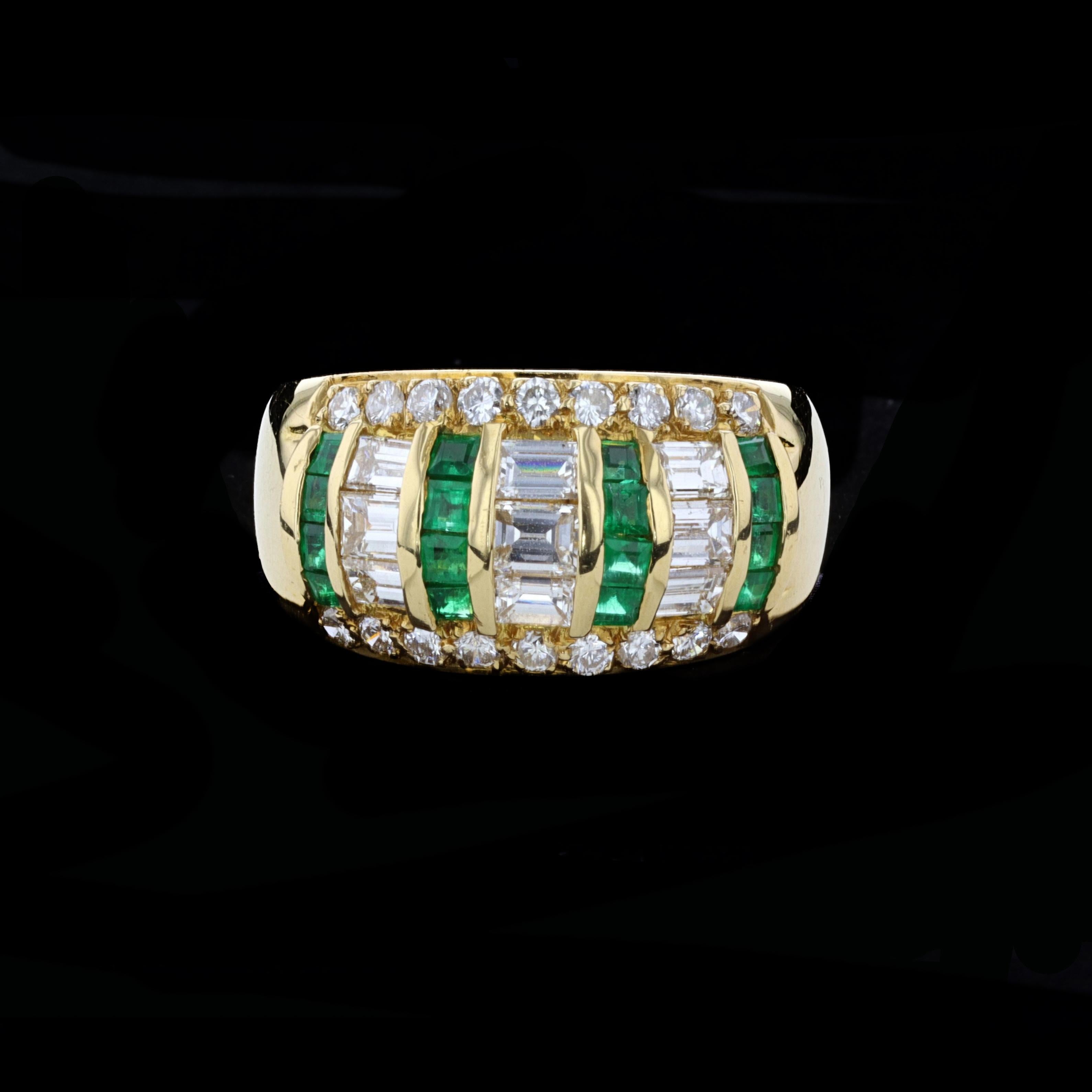 Square Cut Elegant Emerald and Dazzling Diamond Ring For Sale